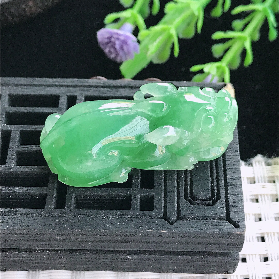 实拍A货翡翠35/14.7/10.6老坑冰胶水灵满绿貔貅吊坠翡翠挂件