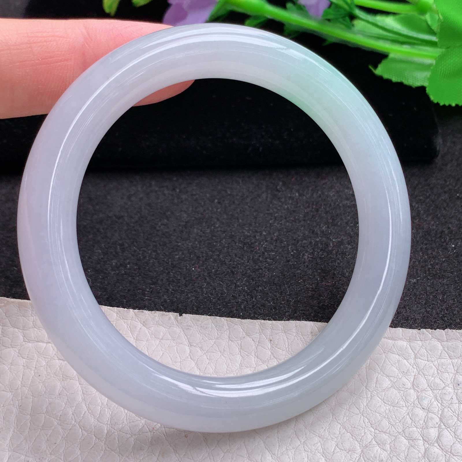 xo实拍54.5*9.8美人镯 天然缅甸翡翠A货玉手镯冰润白底青圆条玉手环