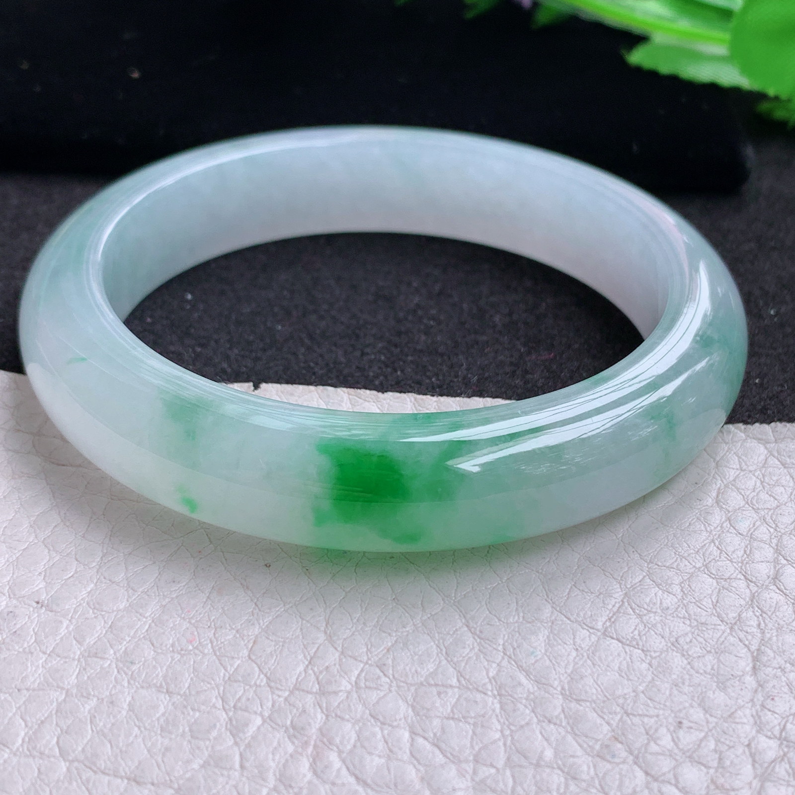 xo实拍58*12.5*8.8平安镯 天然缅甸翡翠A货玉手镯冰润白底青宽边玉手环