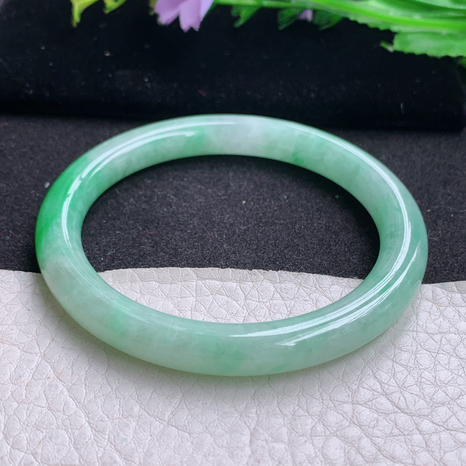 ay实拍54*7.7*8美人镯 天然缅甸翡翠A货玉手镯飘阳绿圆你条玉手环