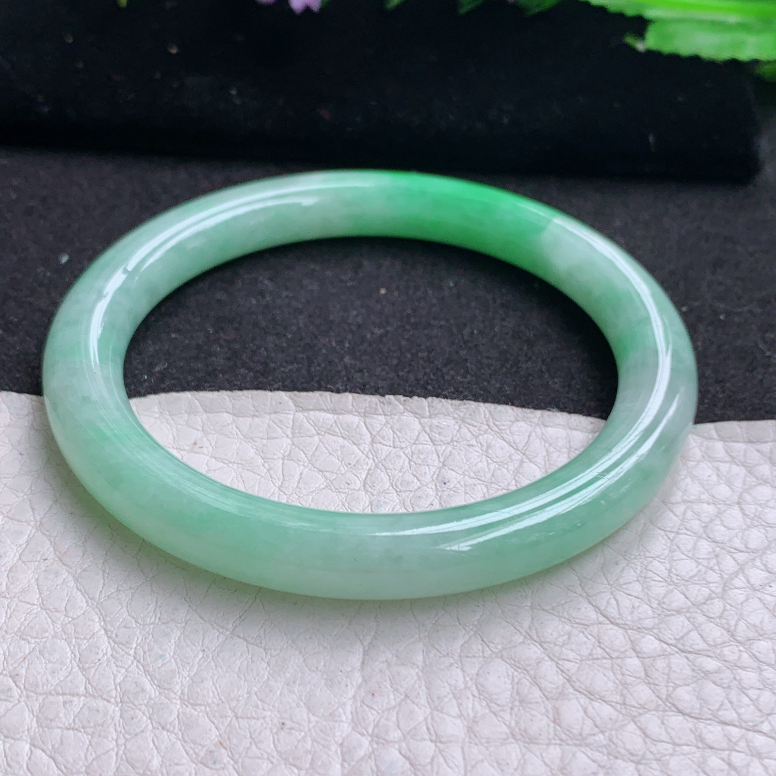 ay实拍54*7.7*8美人镯 天然缅甸翡翠A货玉手镯飘阳绿圆你条玉手环