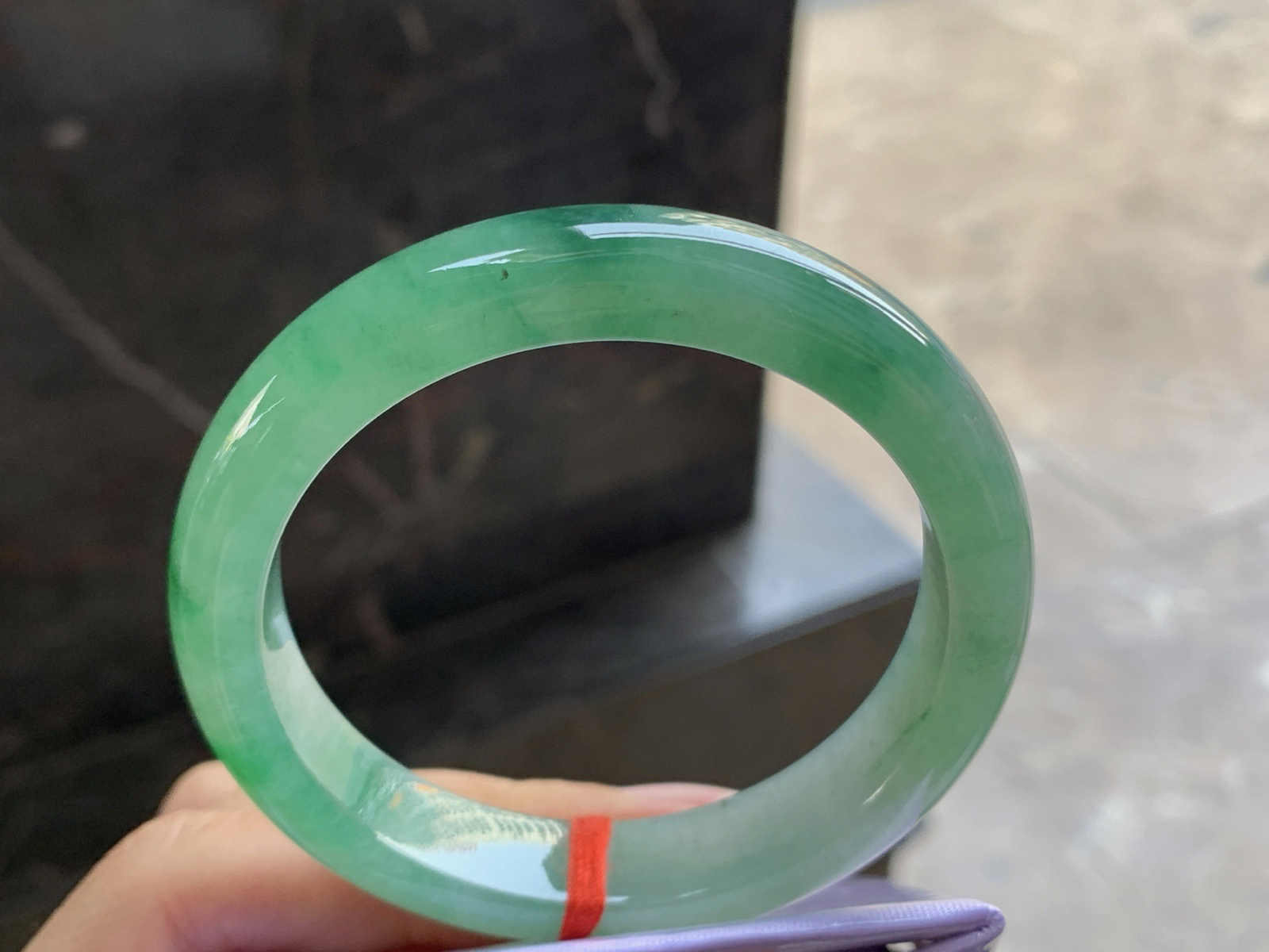 55-12.4-8.2

绿色手镯^_^颜色好看