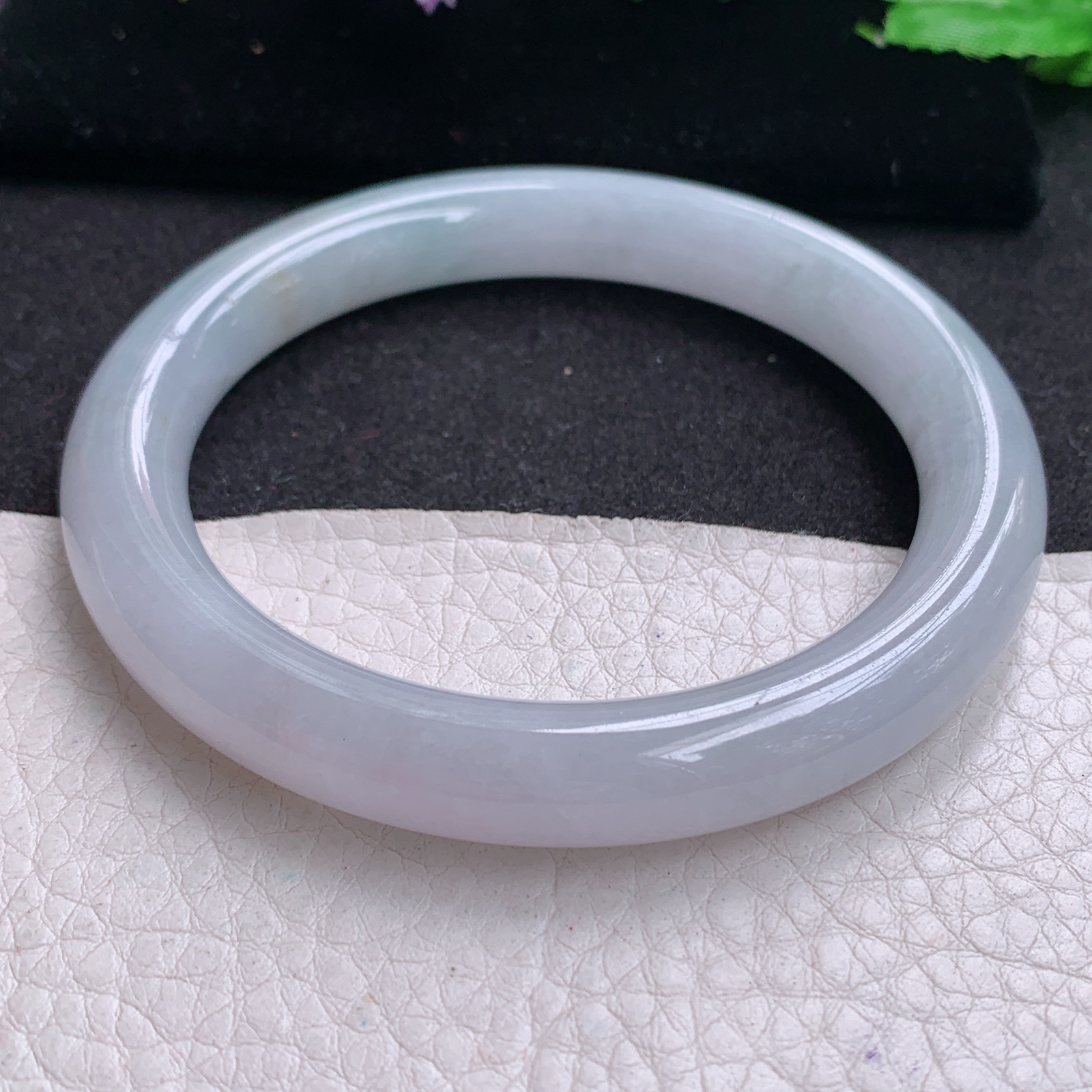 yw 大圈口60*10美人镯 天然缅甸翡翠A货玉手镯胶感纯美圆条玉手环