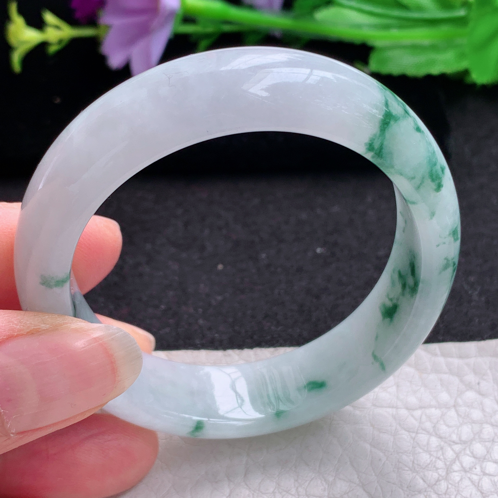 yw小圈口53.5*47.2*13.6*7贵妃镯 天然缅甸翡翠A货玉手镯胶感飘花蛋形玉手环