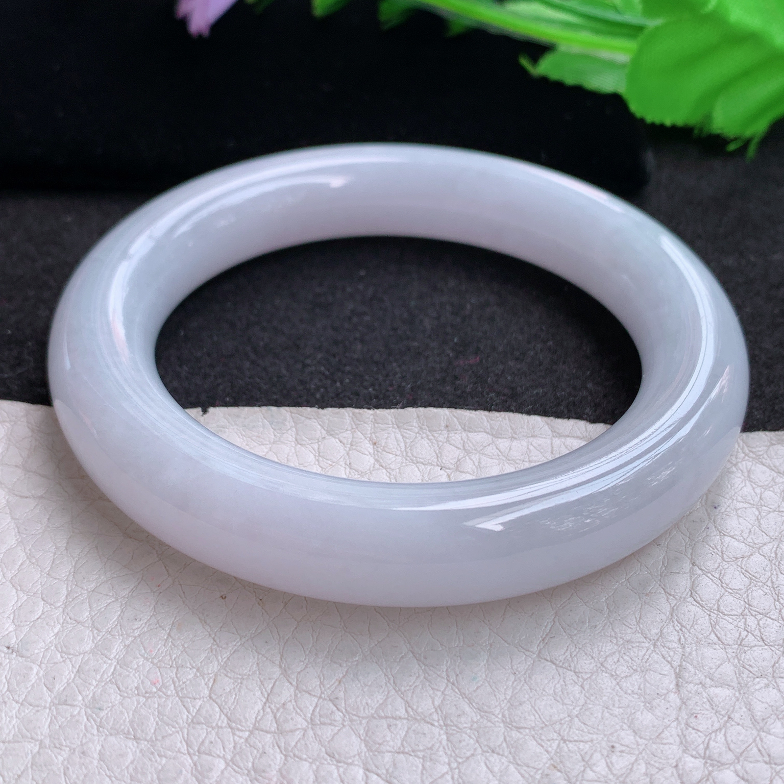 z实拍55*11.8*11.2美人镯 天然缅甸翡翠A货玉手镯淡紫底圆条玉手环