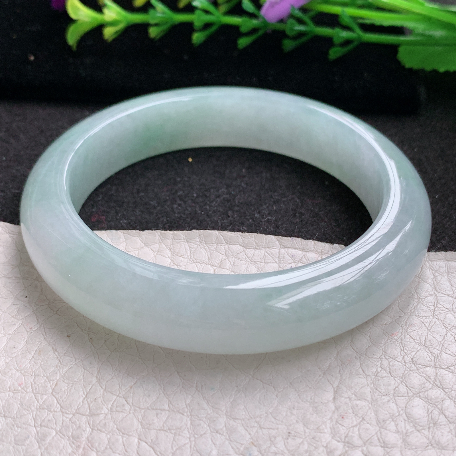 xo实拍56*12.8*9平安镯 天然缅甸翡翠A货玉手镯冰胶浅绿宽边玉手环