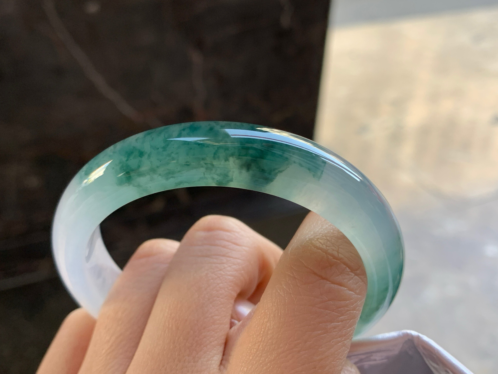 57-12.8-8

冰种蓝花手镯^_^飘花灵韵