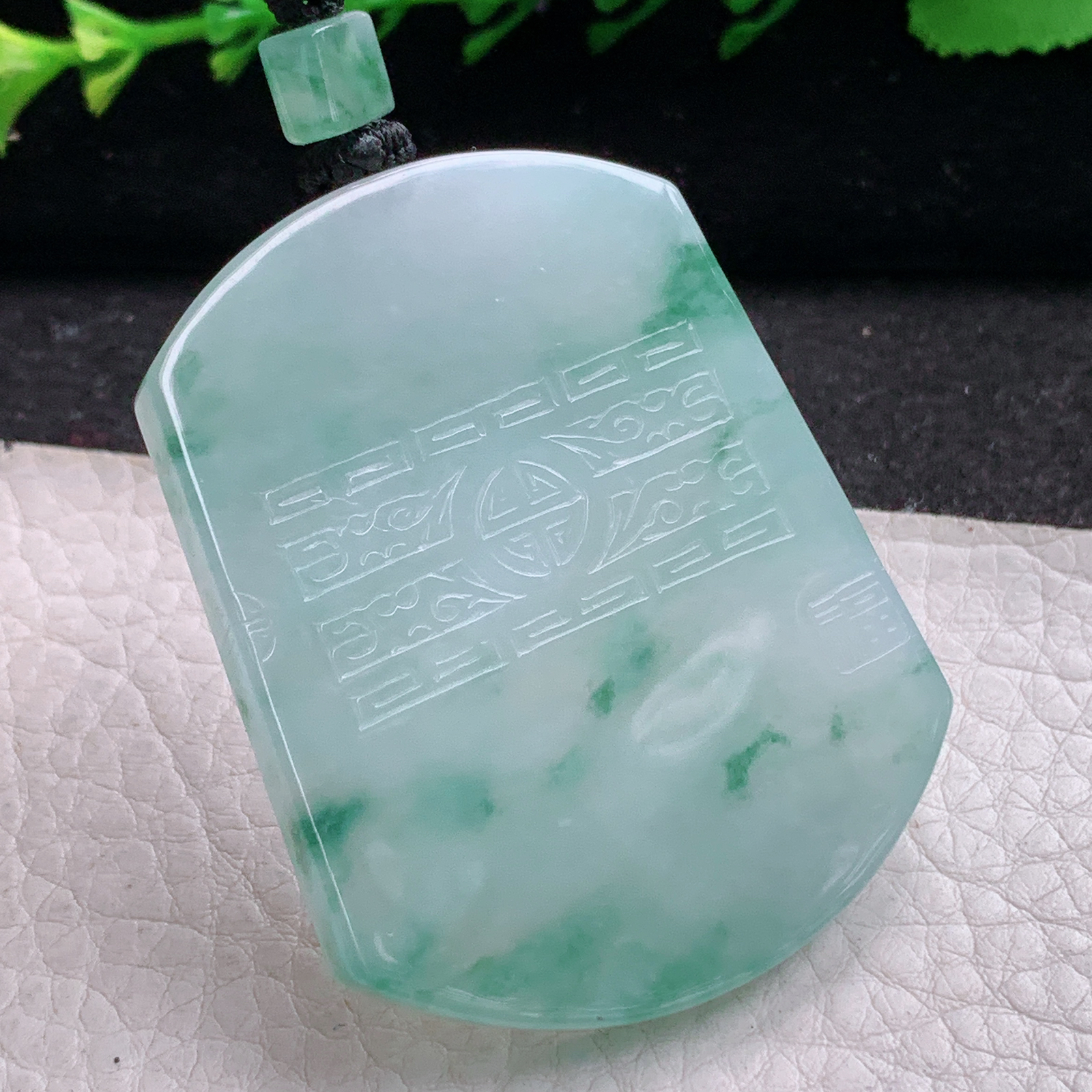 csy实拍53*41.8*5.7缅甸翡翠a货精雕飘花怀古雕无事牌玉吊坠 玉挂坠