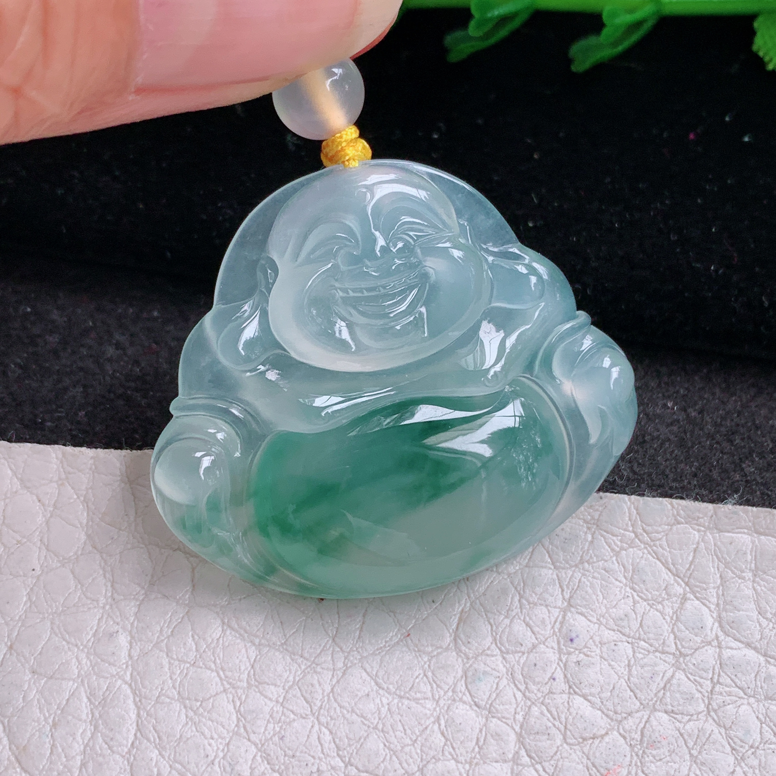 gp实拍31*35.8*6缅甸翡翠a货精雕冰飘蓝花佛公 开心佛玉吊坠 玉挂坠