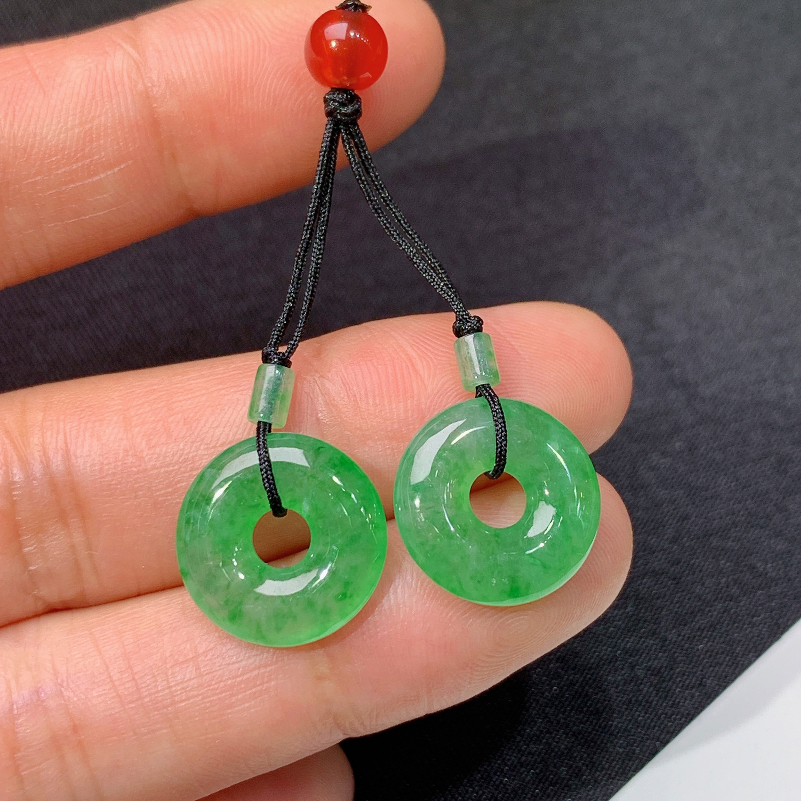 冰飘绿甜甜圈一对，镶嵌佳品，冰润细腻，种水足，001 尺寸14.1*3.2