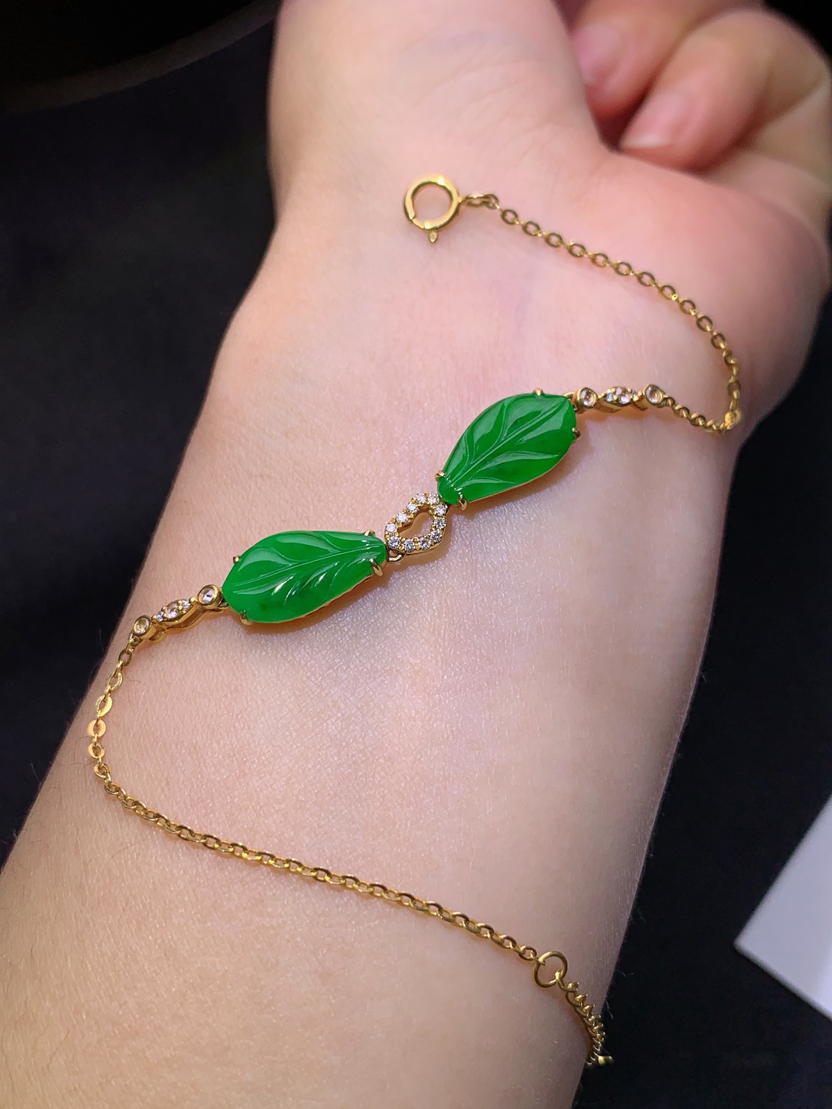 冰阳绿树叶手链，18k金镶嵌，简约时尚，冰润色阳，种水足，尺寸14.3*7.7*2