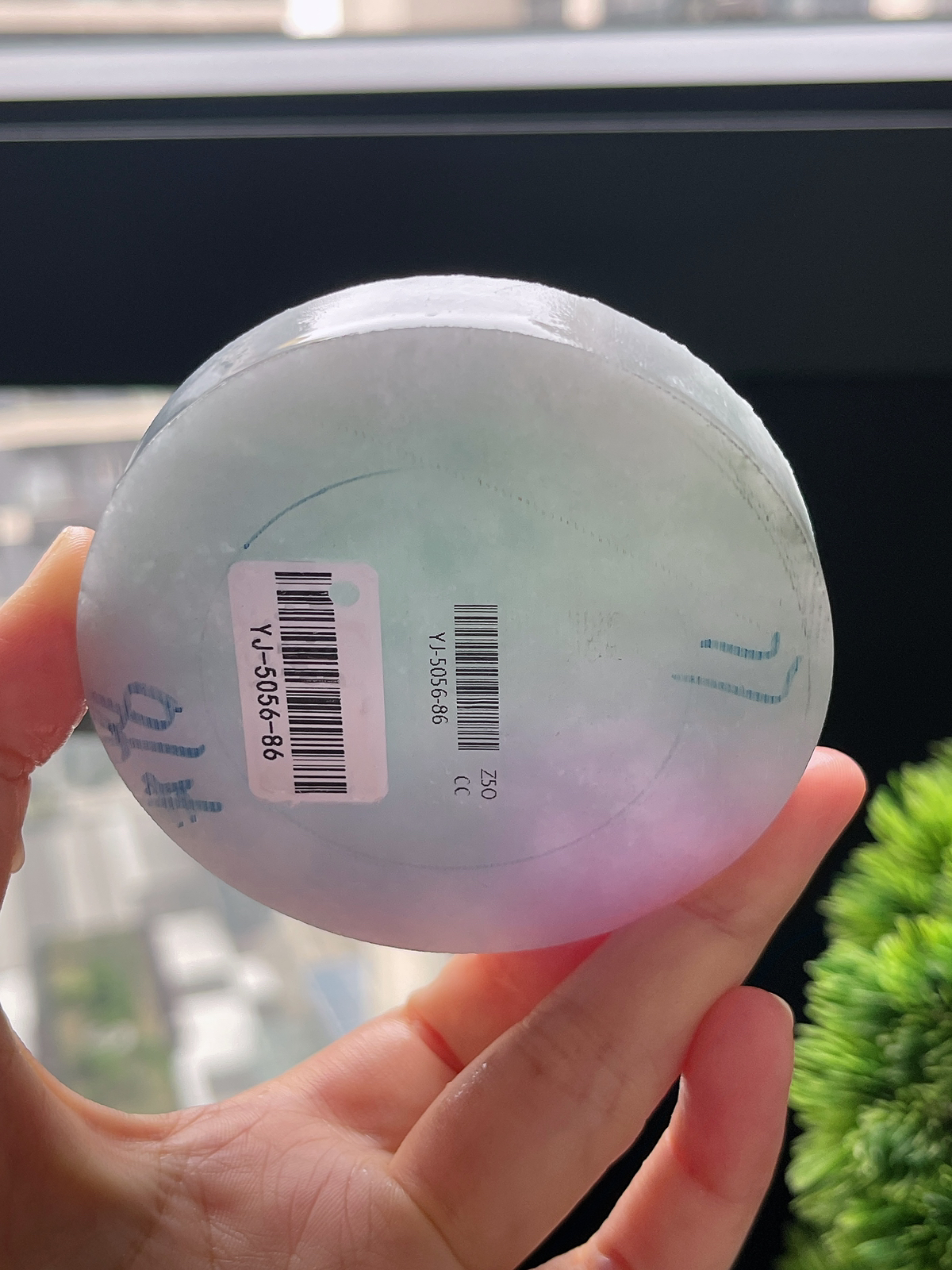 翡翠春带彩镯饼，⭕️正圈最大做60，圆条最大做56