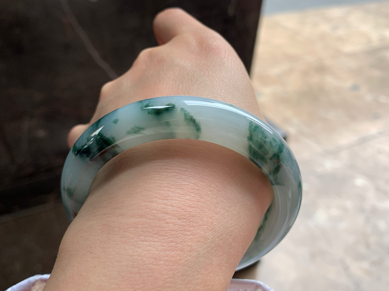 56.5-12.7-9mm

蓝花手镯^_^飘花浓郁