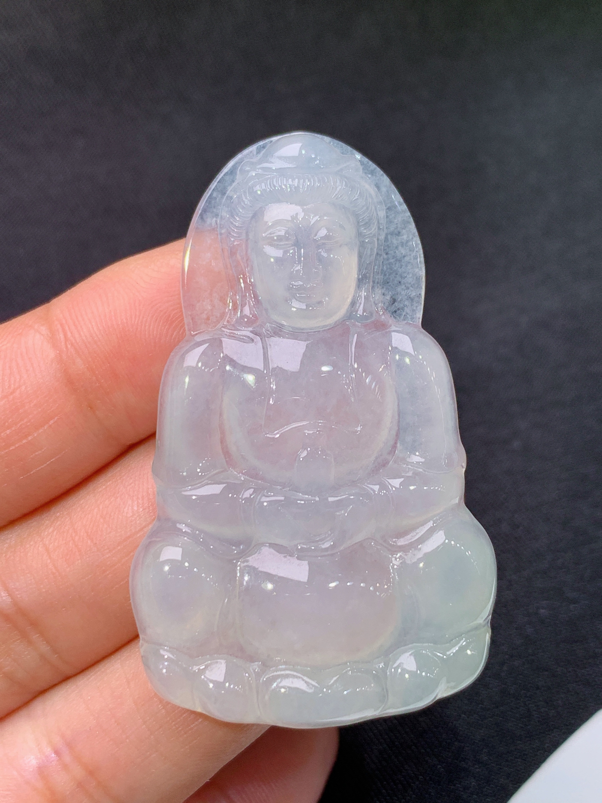 冰种观音，冰冰润润，玉质细腻，品相好，种水足，001 尺寸50.3*31.6*5.3