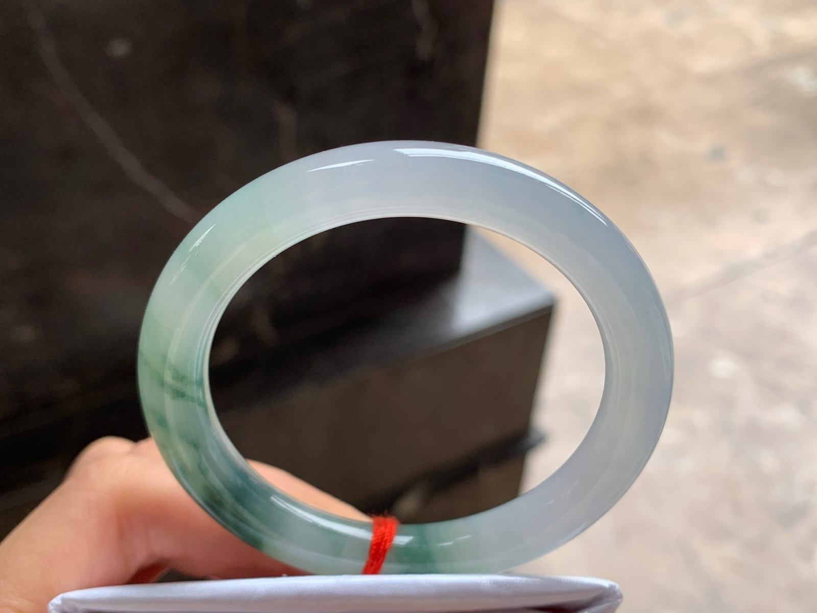 51.5-8.7

蓝花圆条手镯^_^飘花灵韵