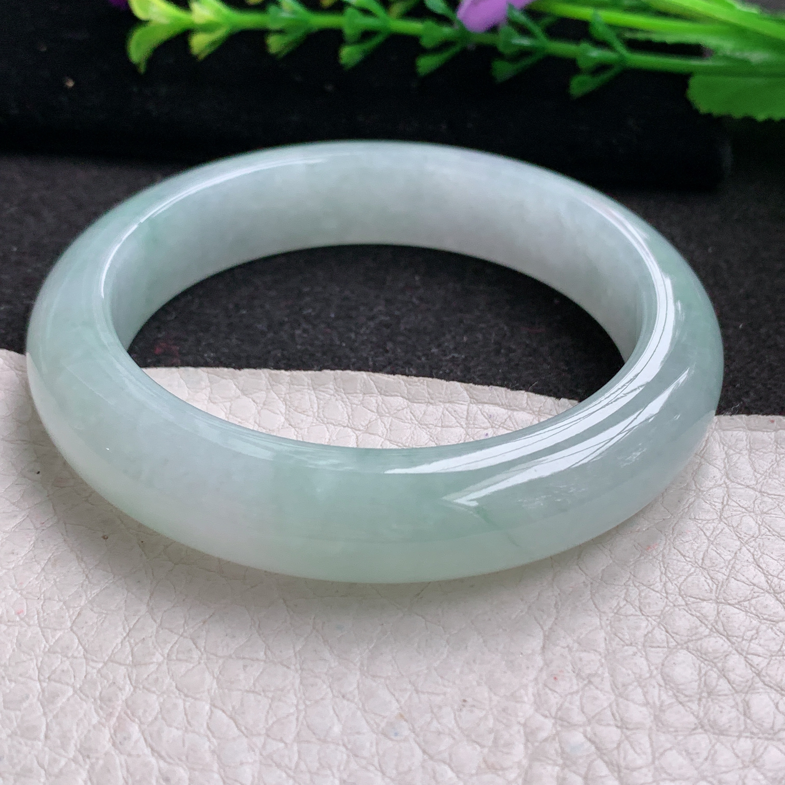 xo实拍56*12.8*9平安镯 天然缅甸翡翠A货玉手镯冰胶浅绿宽边玉手环