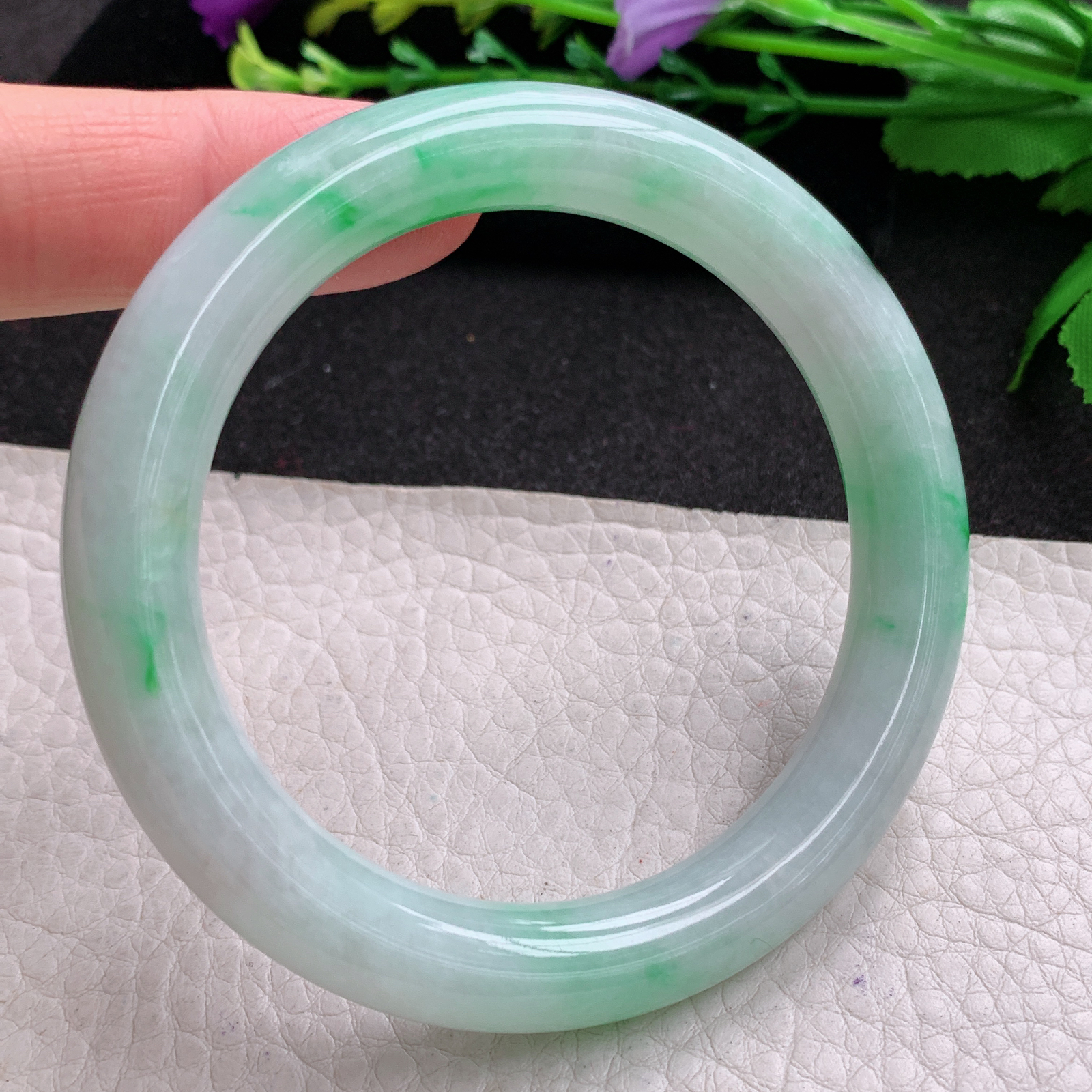 xo实拍54*10*9.5美人镯 天然缅甸翡翠A货玉手镯飘阳绿圆条玉手环