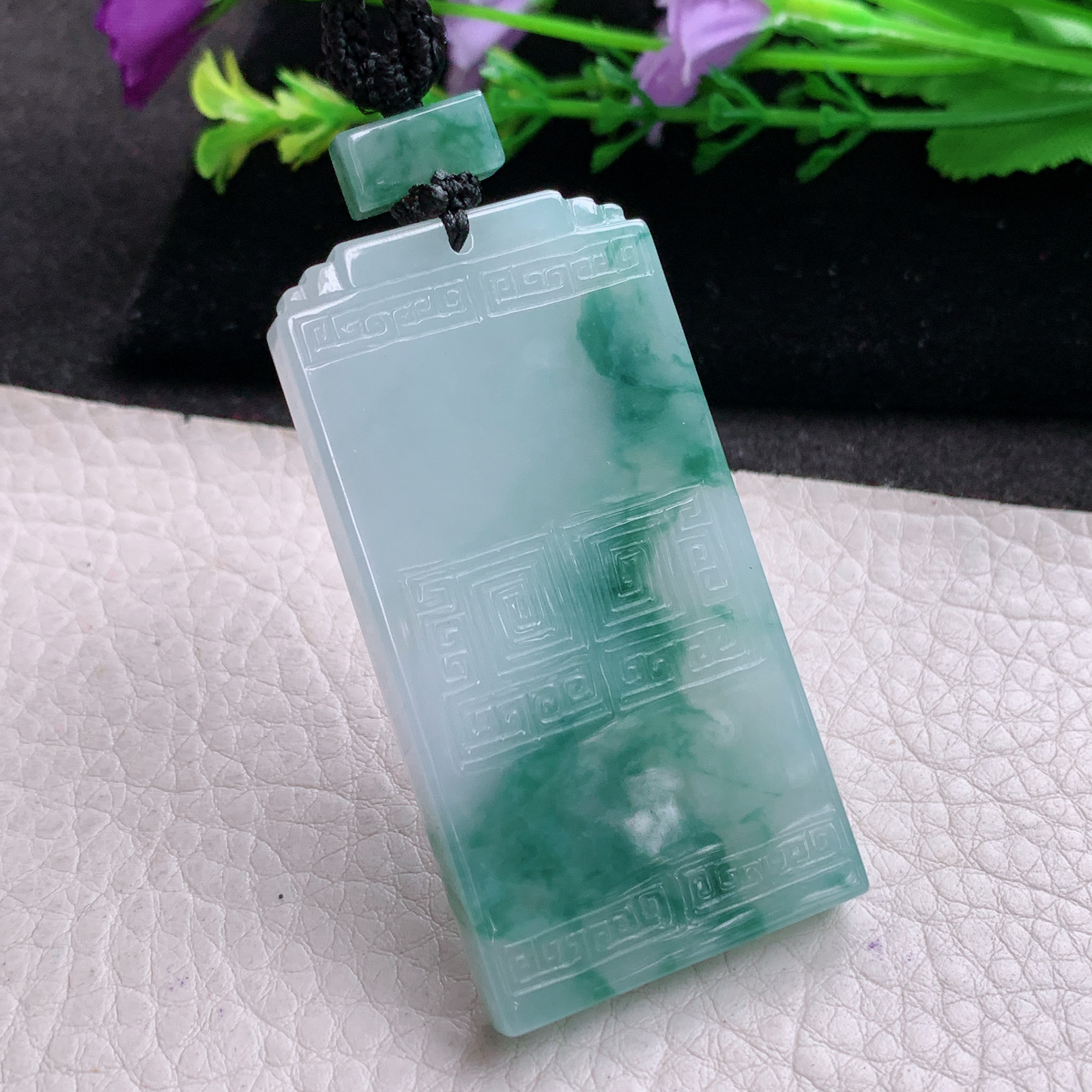 csy实拍56*29*6缅甸翡翠a货精雕飘花怀古雕无事牌玉吊坠 玉挂坠