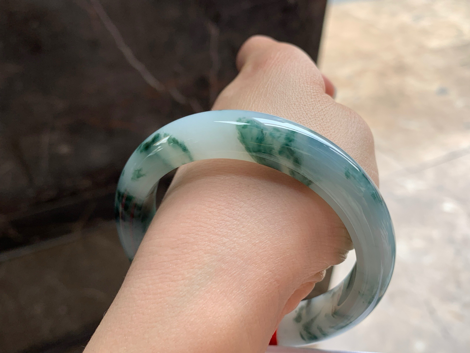 56.5-12.7-9mm

蓝花手镯^_^飘花浓郁