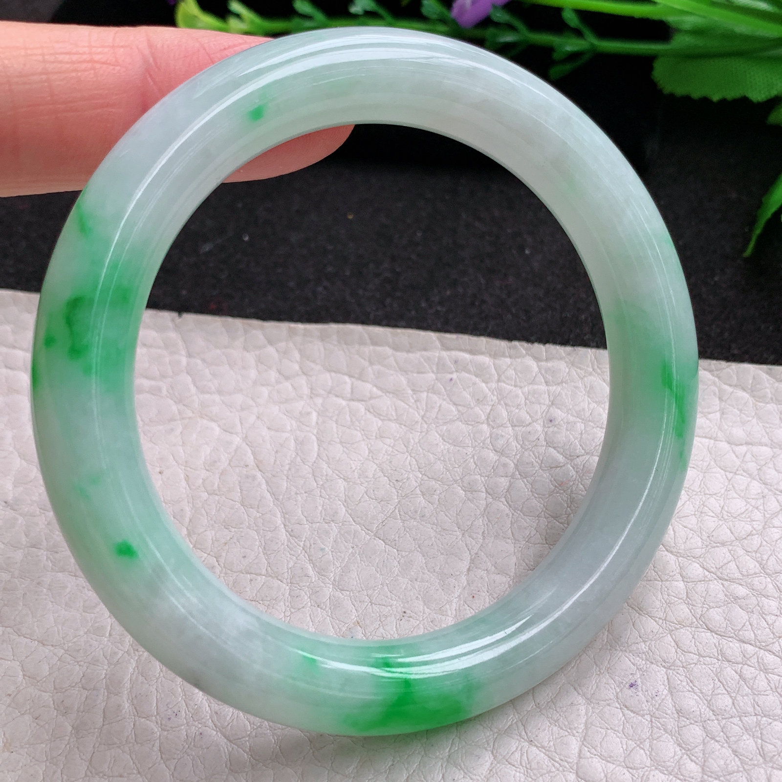 xo实拍54*10*9.5美人镯 天然缅甸翡翠A货玉手镯飘阳绿圆条玉手环