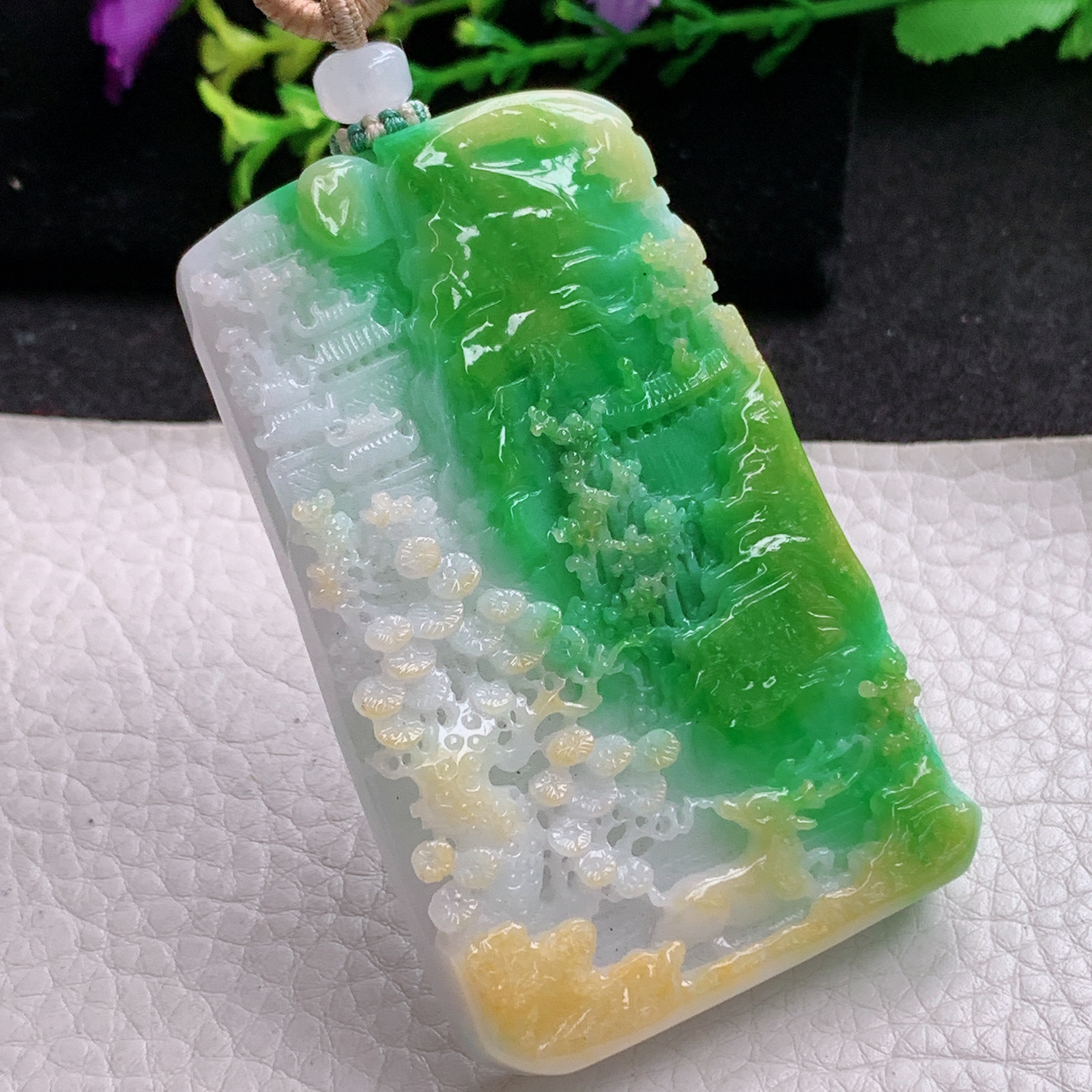 csy实拍71*44.5*10缅甸翡翠a货精雕三彩厚装大毛山水玉吊坠 玉挂坠