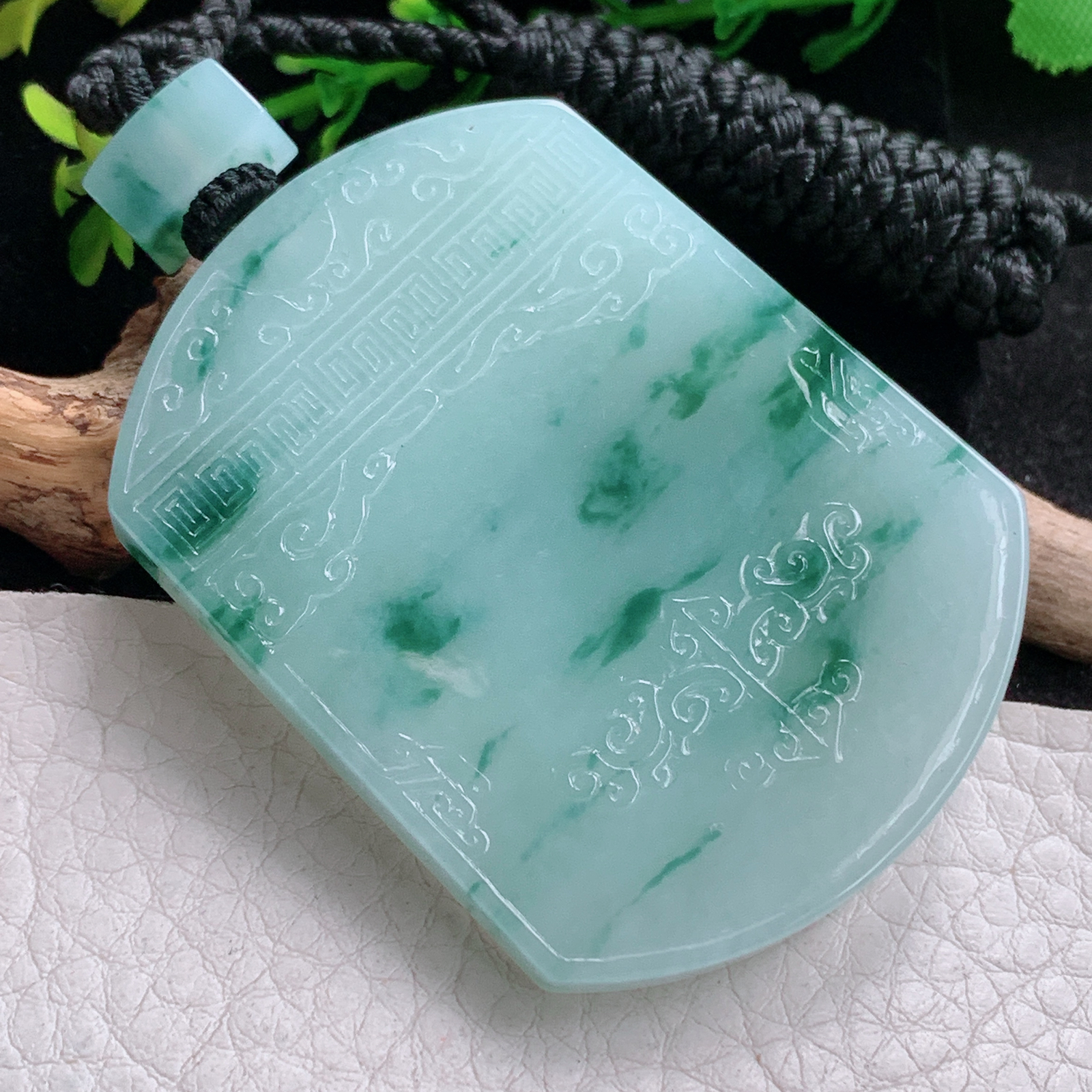 csy实拍56.3*32*6.3缅甸翡翠a货精雕冰飘花怀古雕无事牌玉吊坠 玉挂坠