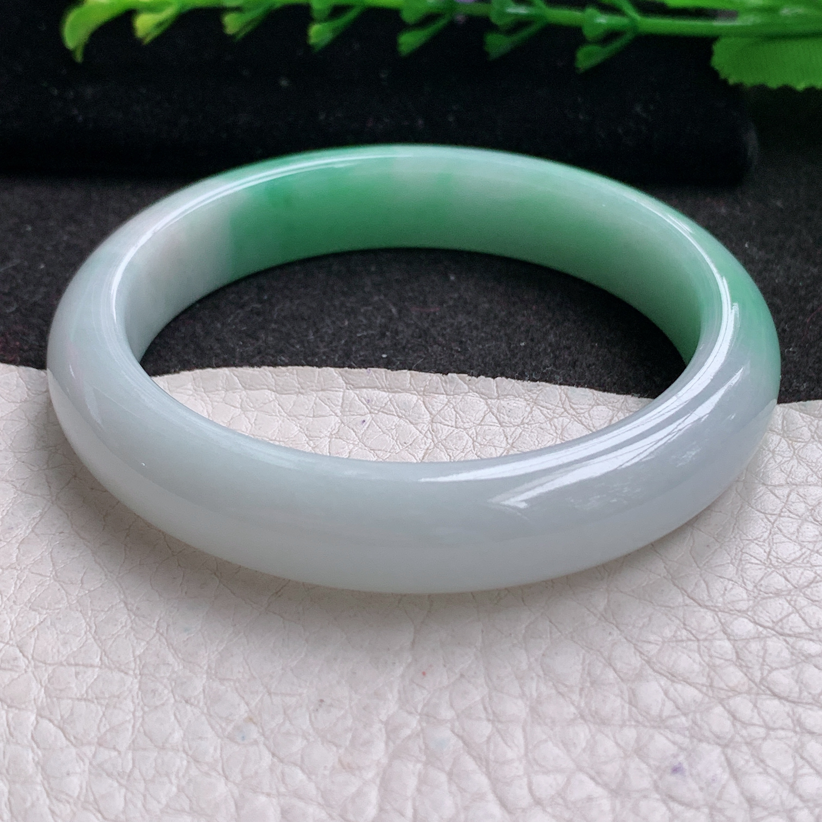 yw实拍53*11.2*7.8招财镯 天然缅甸翡翠A货玉手镯半山水宽边玉手环