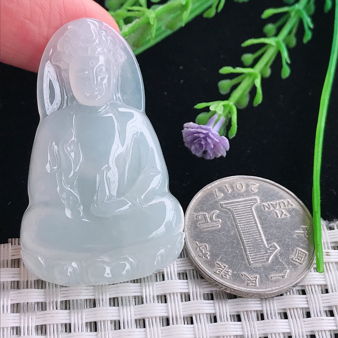 实拍A货翡翠46.4/28.8/6.2老坑冰胶水灵白冰素衣观音吊坠翡翠挂件