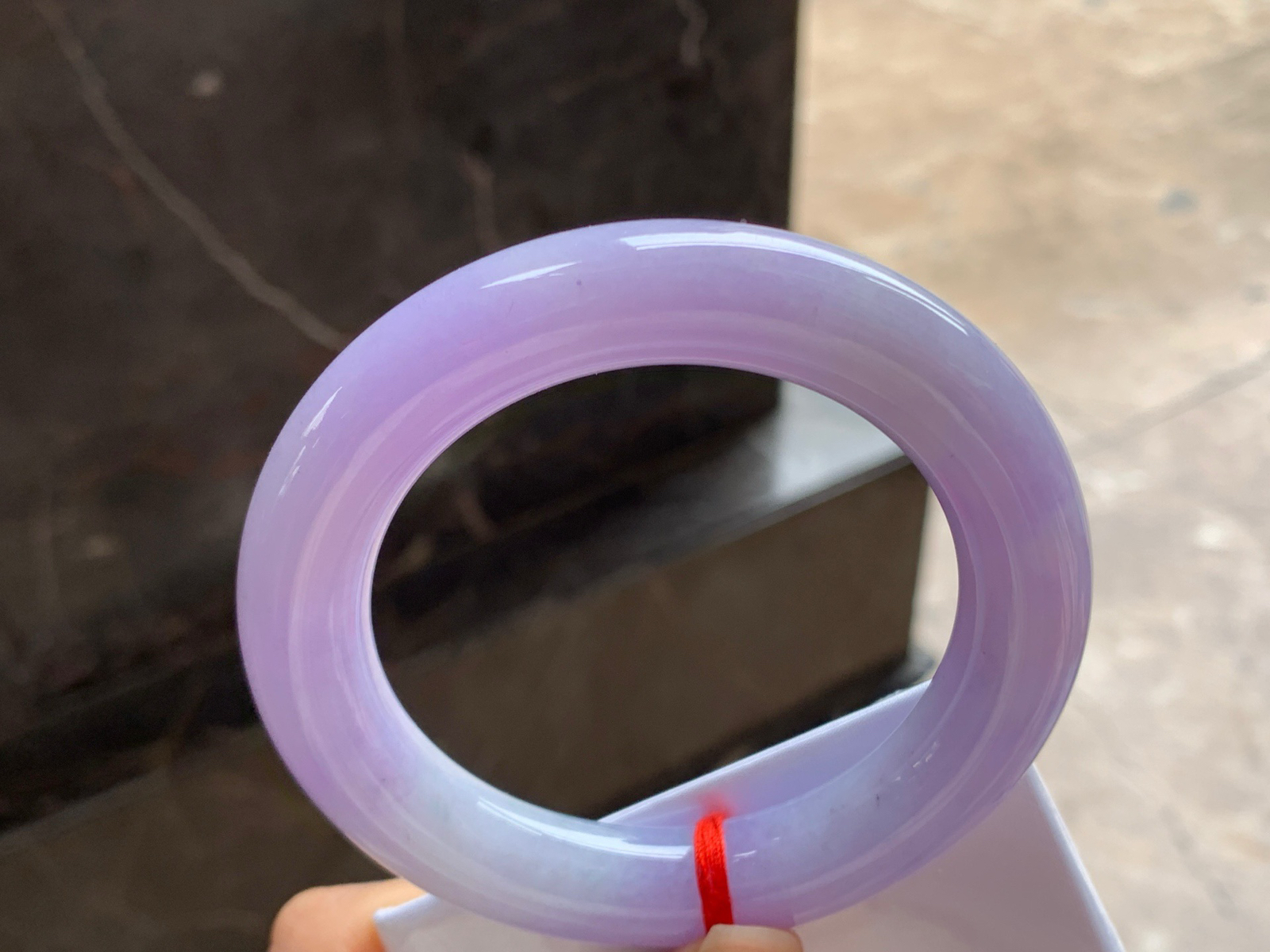 57.5-12.5

紫罗兰圆条手镯^_^颜色鲜艳