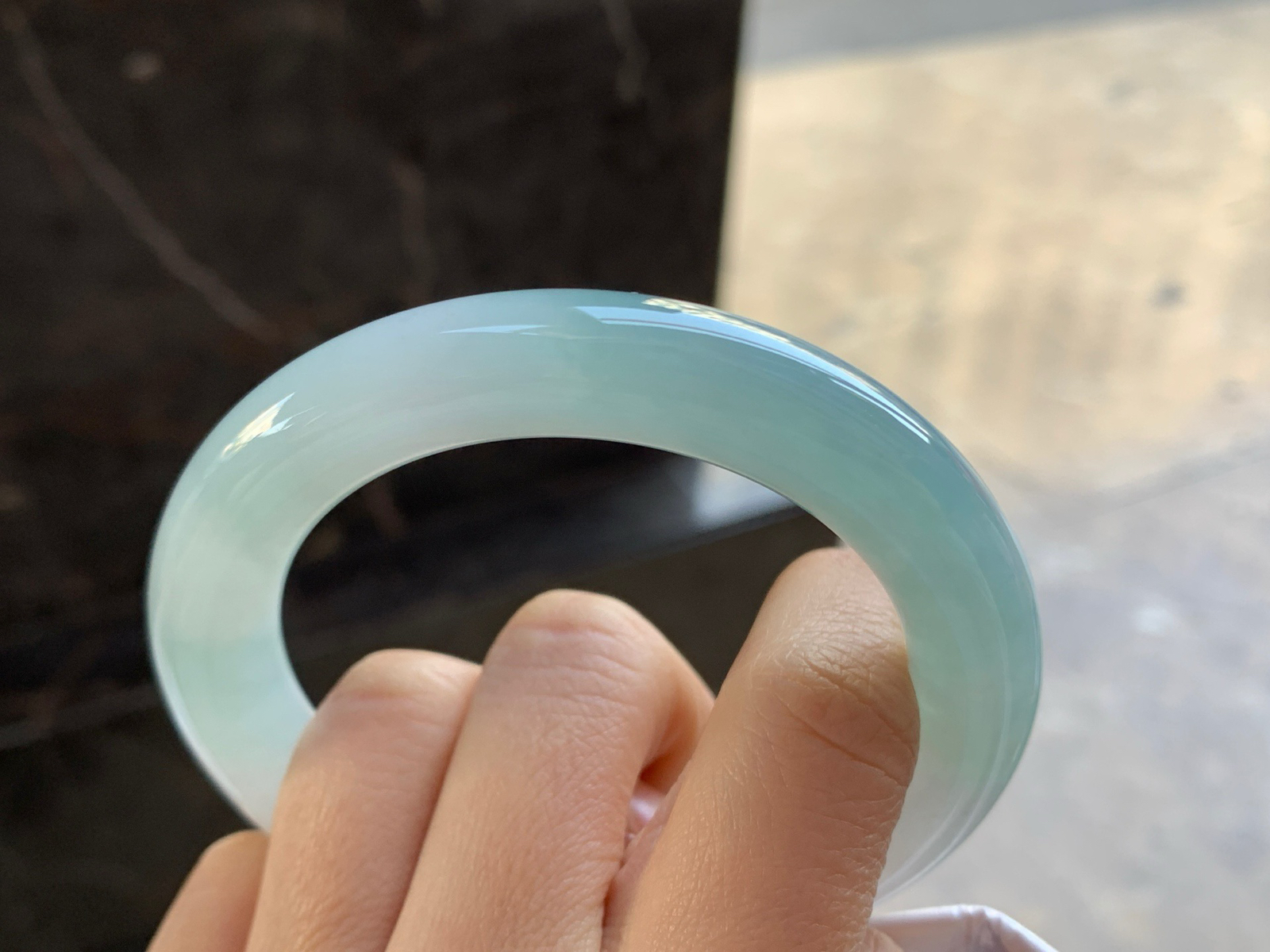 56-11.2

晴蓝圆条手镯^_^清新