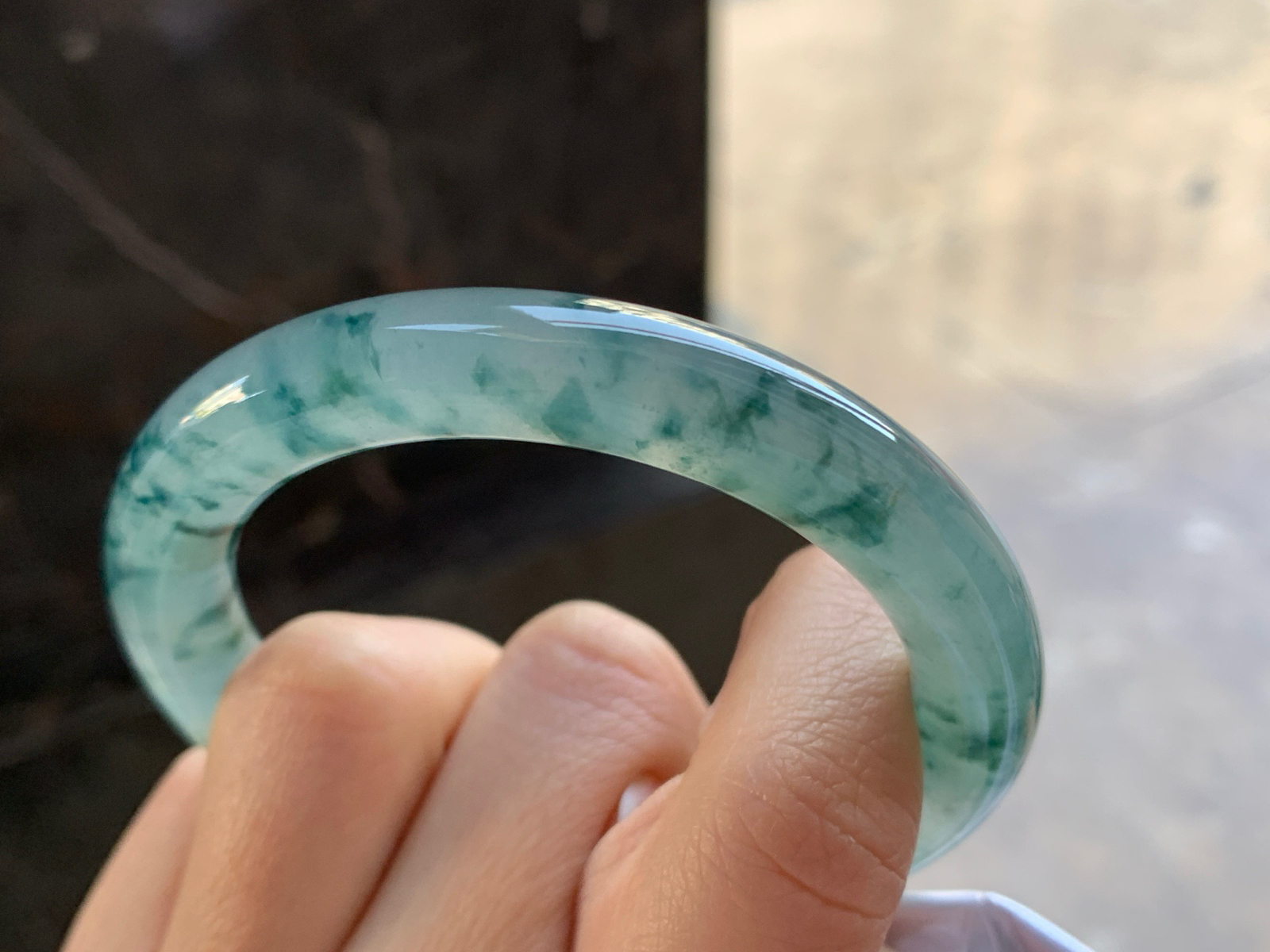 54-9.6

蓝花圆条手镯^_^飘花灵韵