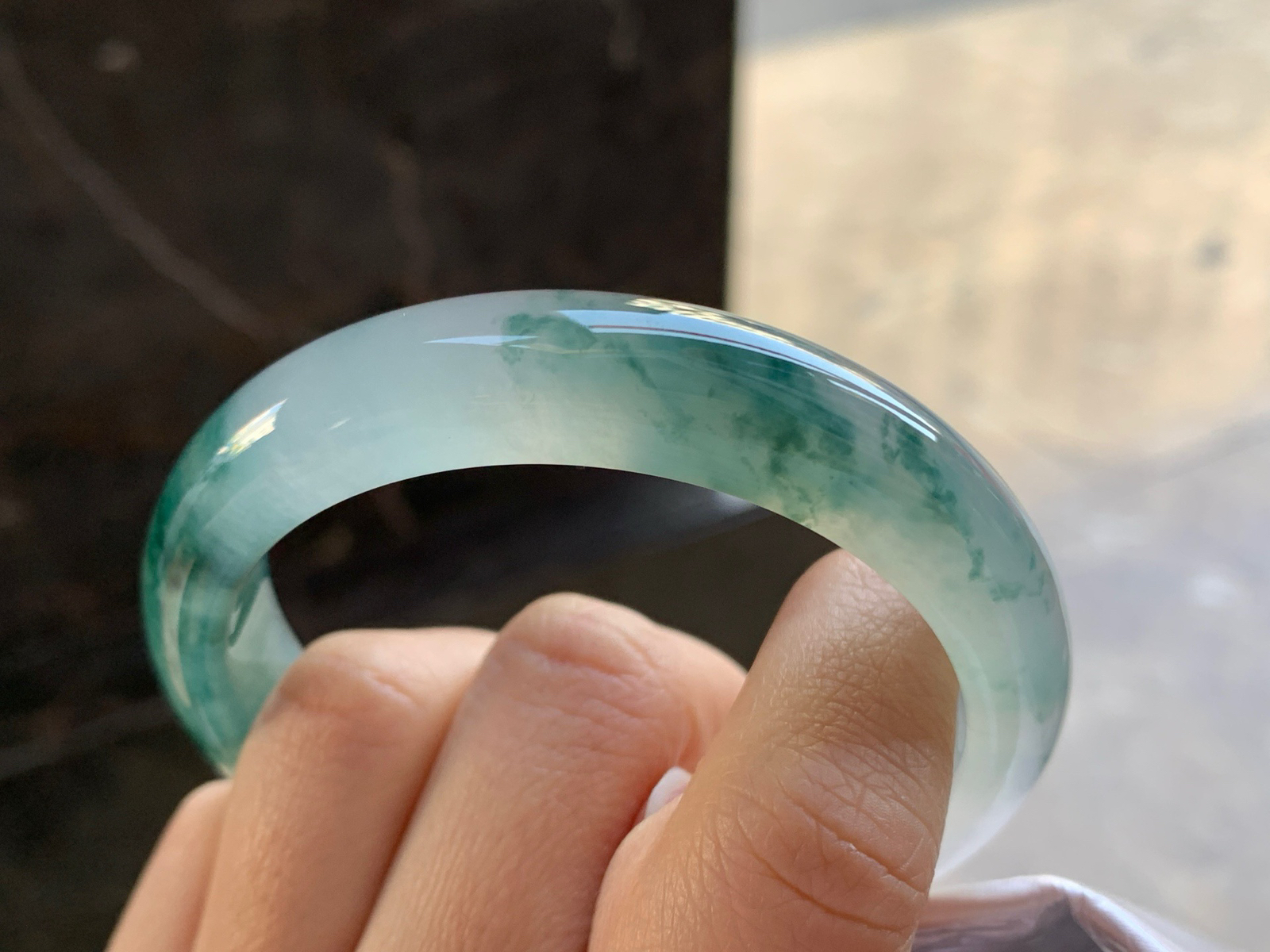 57-12.8-8

冰种蓝花手镯^_^飘花灵韵