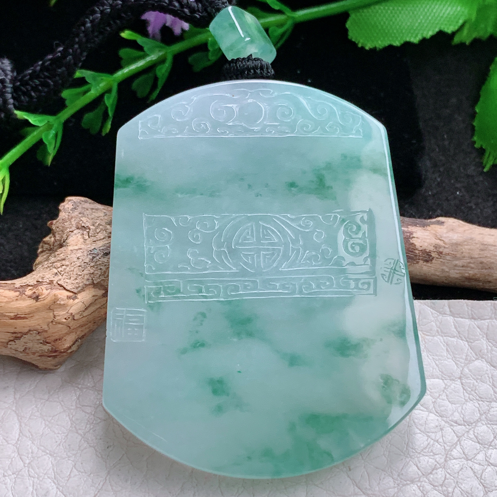 csy实拍53*41.8*5.7缅甸翡翠a货精雕飘花怀古雕无事牌玉吊坠 玉挂坠