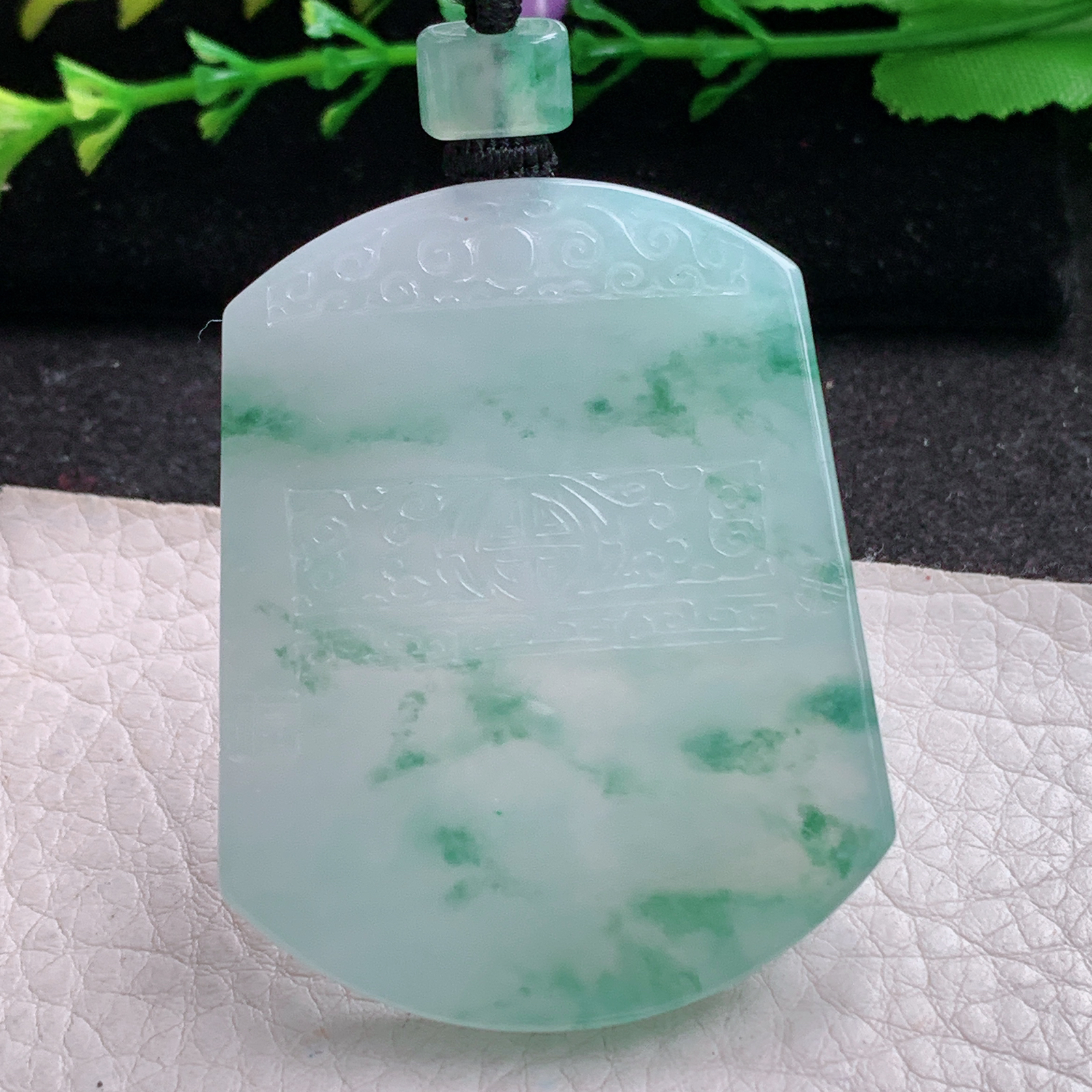 csy实拍53*41.8*5.7缅甸翡翠a货精雕飘花怀古雕无事牌玉吊坠 玉挂坠