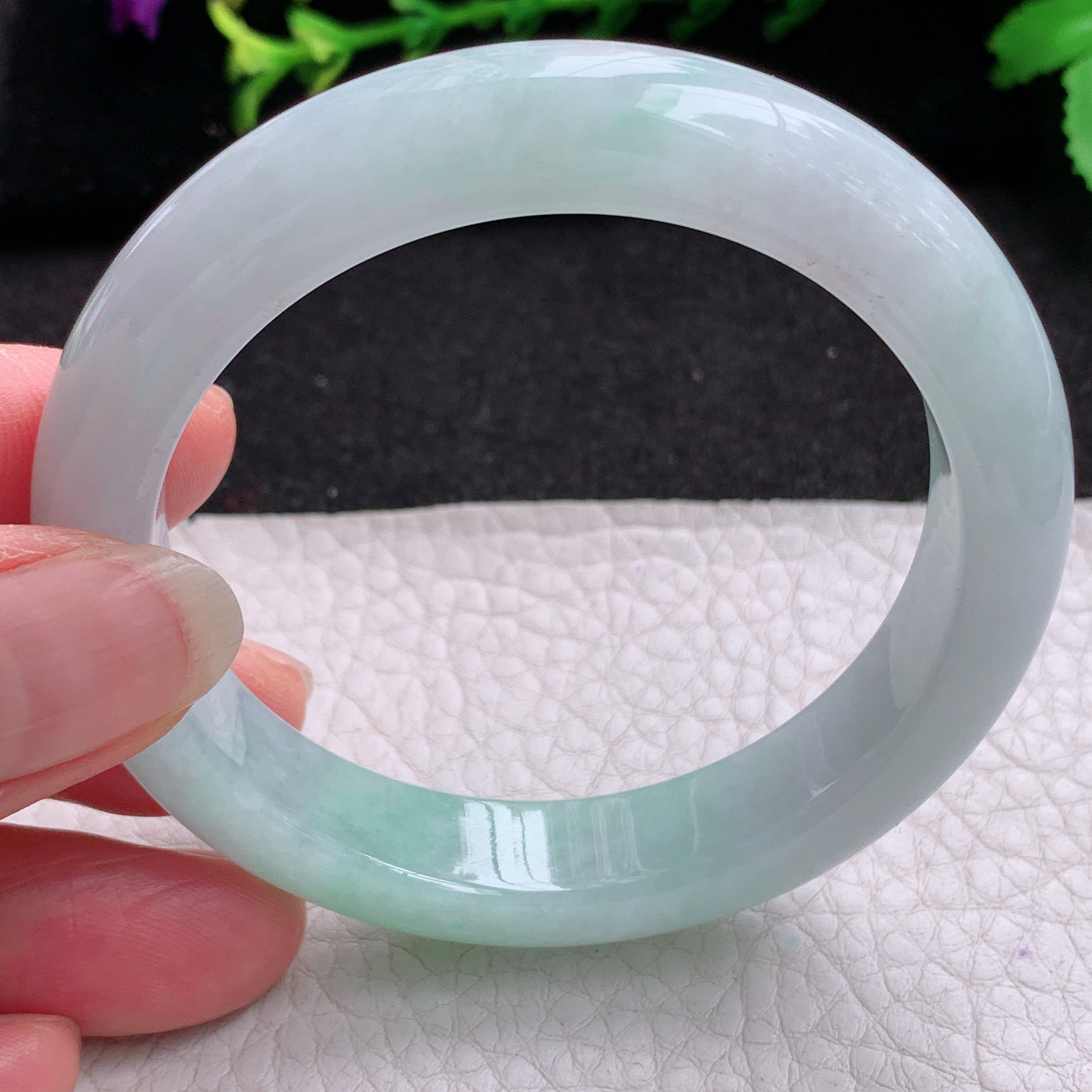 r实拍53*11.8*8.2平安镯 天然缅甸翡翠A货玉手镯飘绿清新宽边玉手环