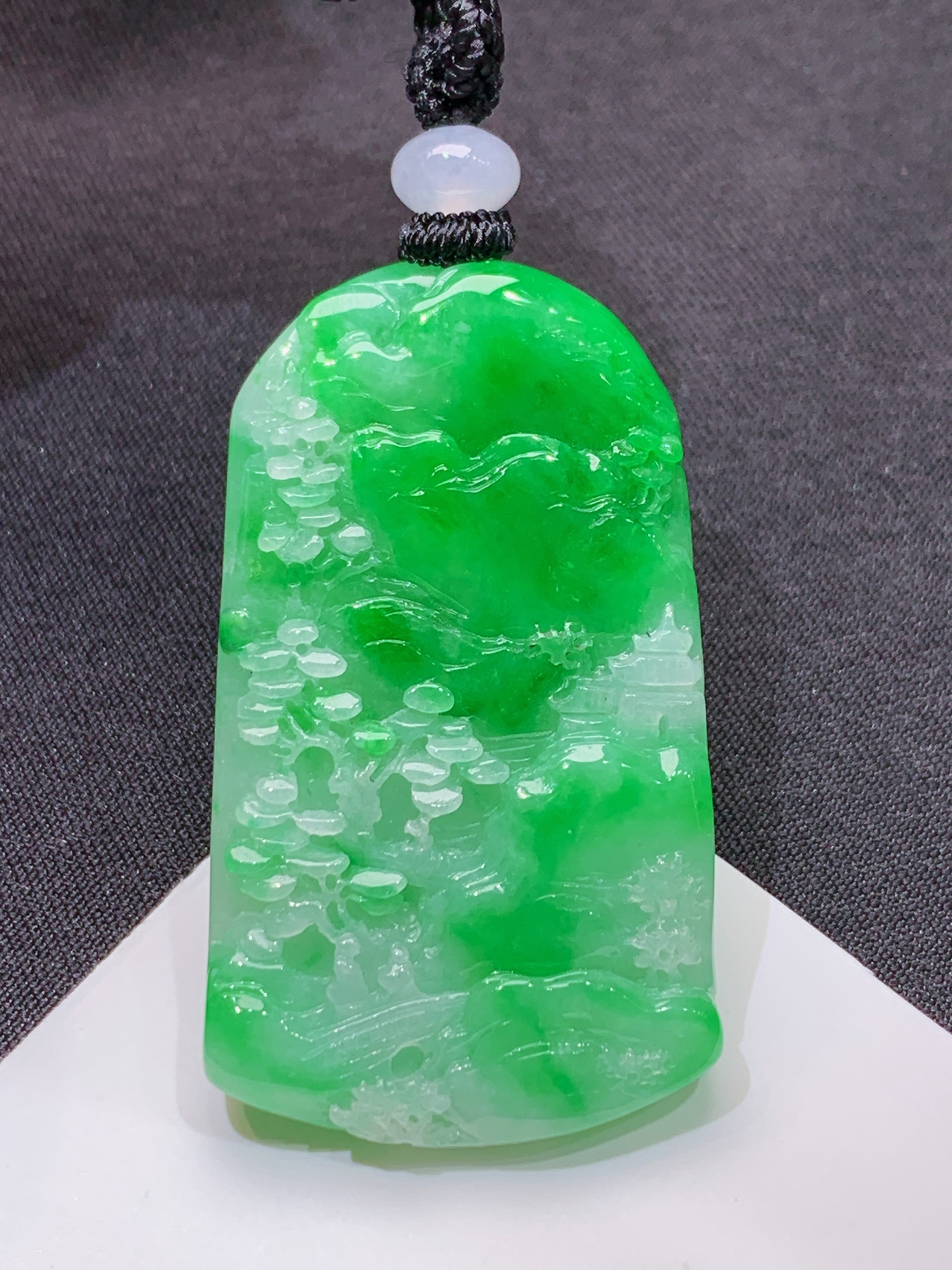 冰飘绿山水牌，厚装种老，冰润色阳，种水足，Xc 尺寸48.2*28.2*5.1