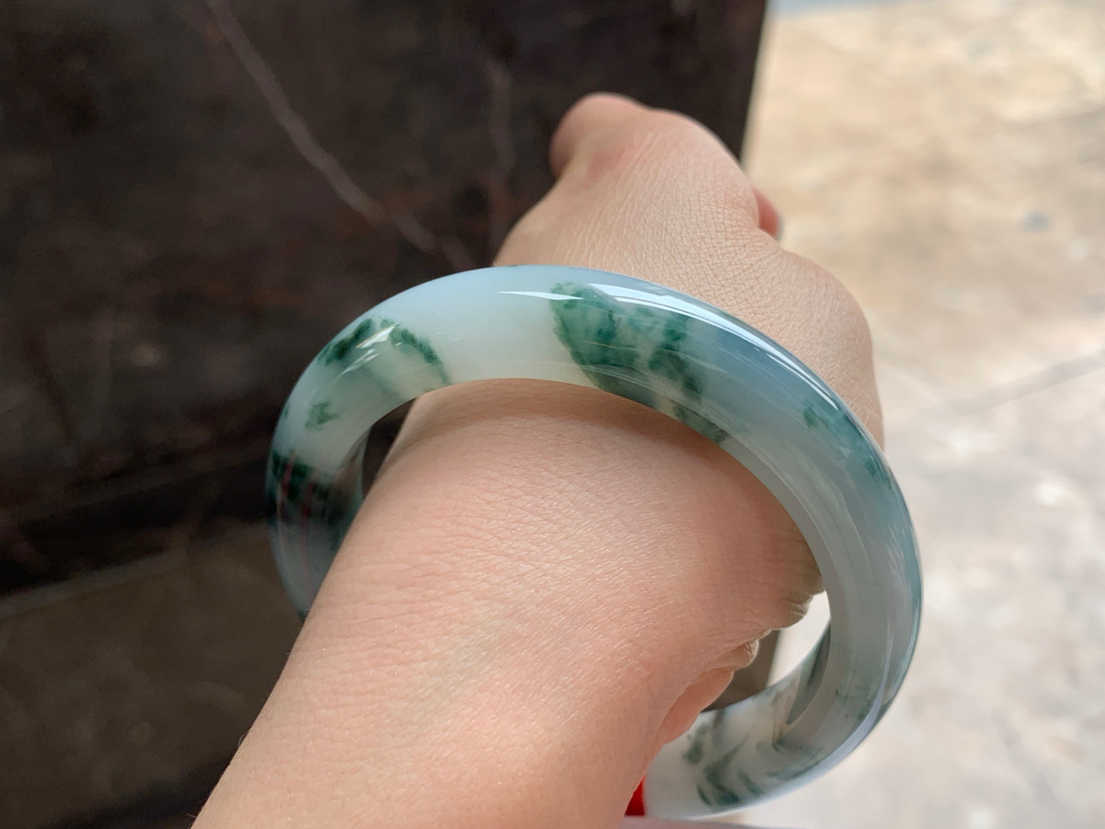 56.5-12.7-9mm

蓝花手镯^_^飘花浓郁