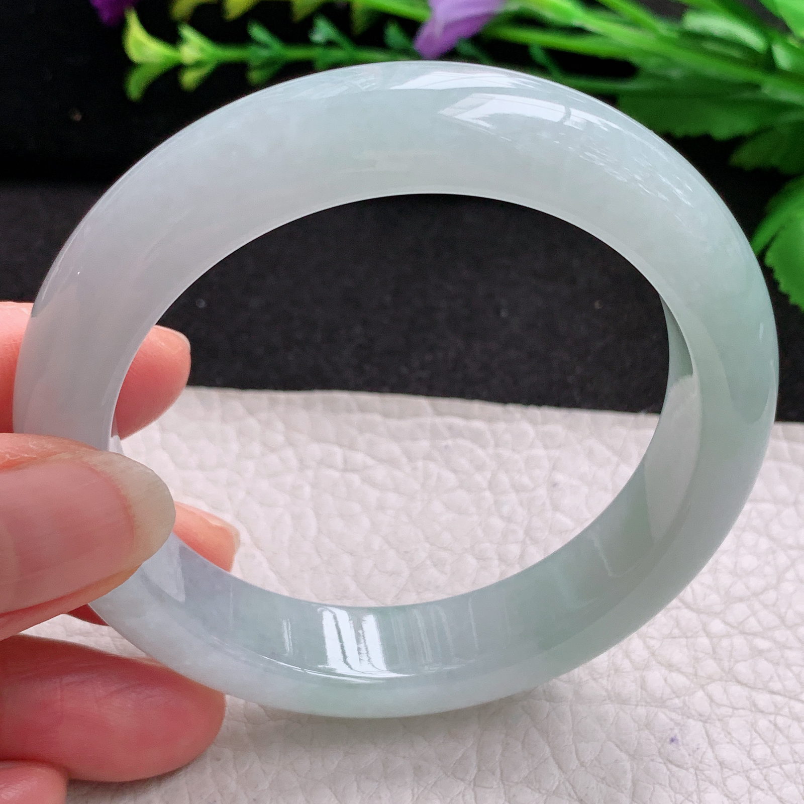 xo实拍56*12.8*9平安镯 天然缅甸翡翠A货玉手镯冰胶浅绿宽边玉手环