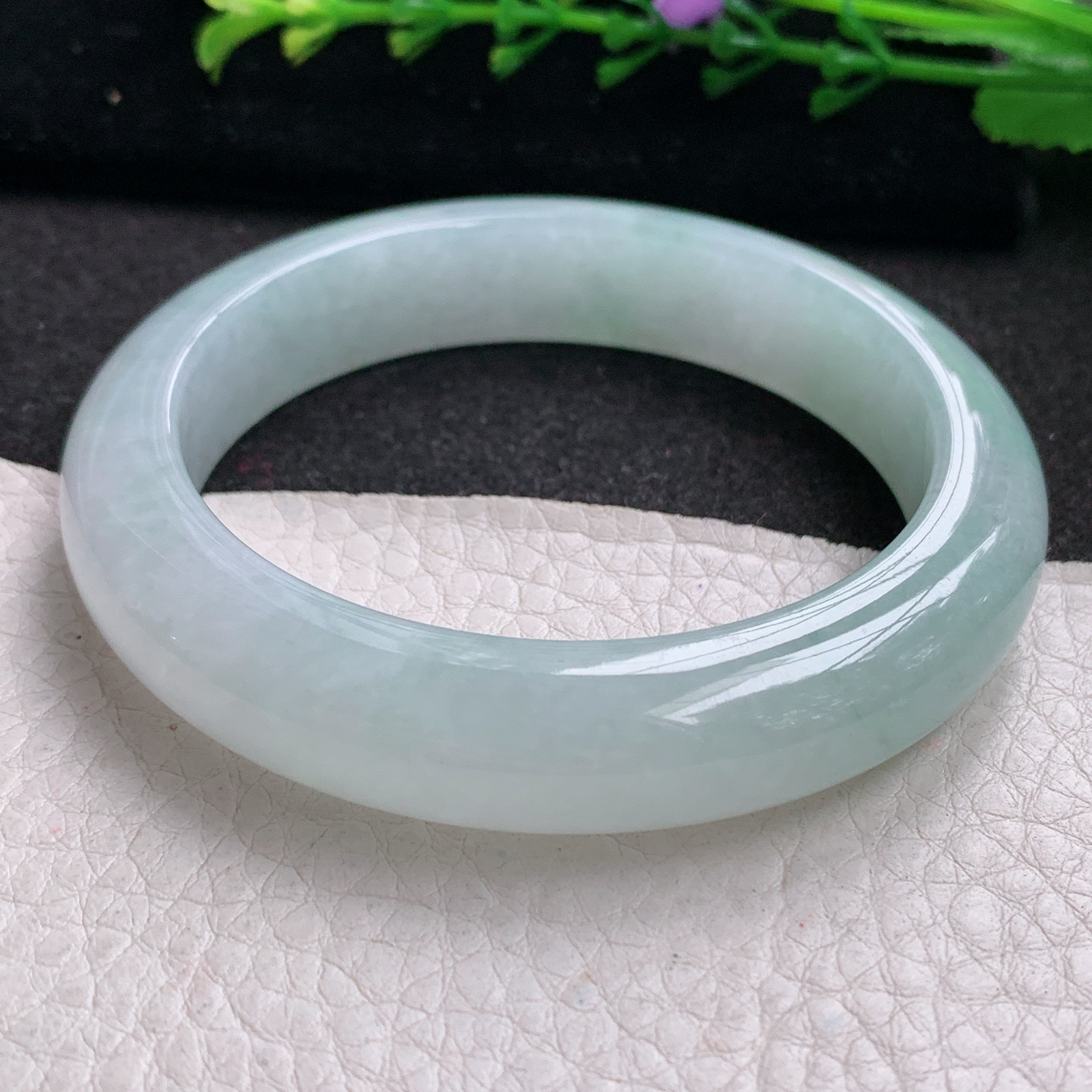 xo实拍56*12.8*9平安镯 天然缅甸翡翠A货玉手镯冰胶浅绿宽边玉手环