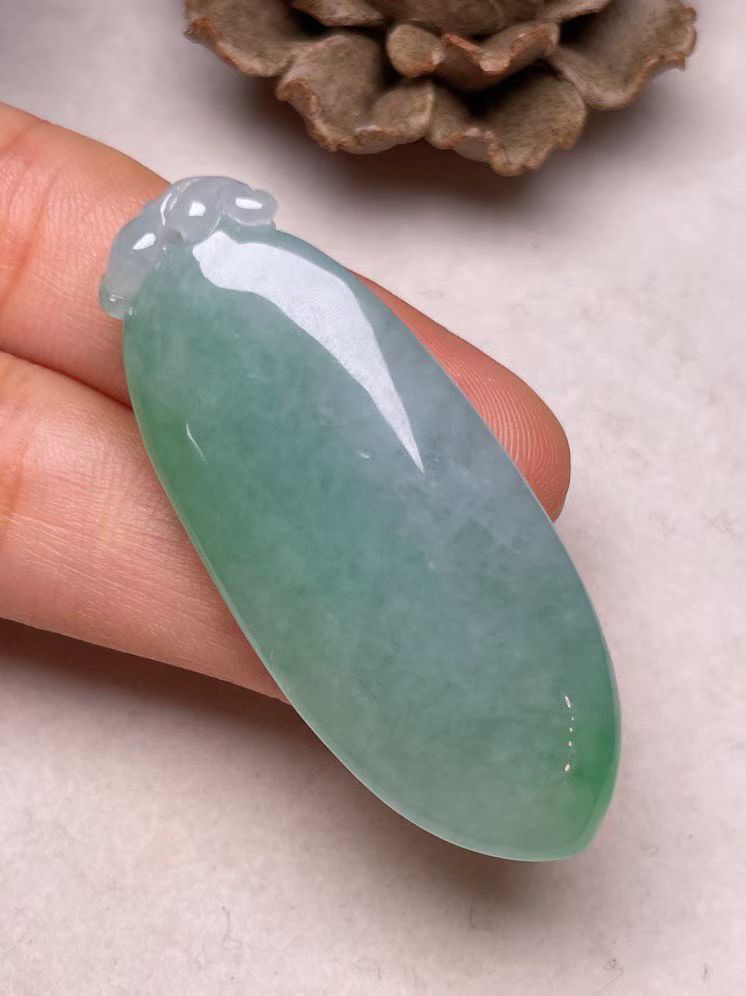 冰糯种飘绿【福瓜】吊坠，种水好，玉质细腻 ，卖相好、