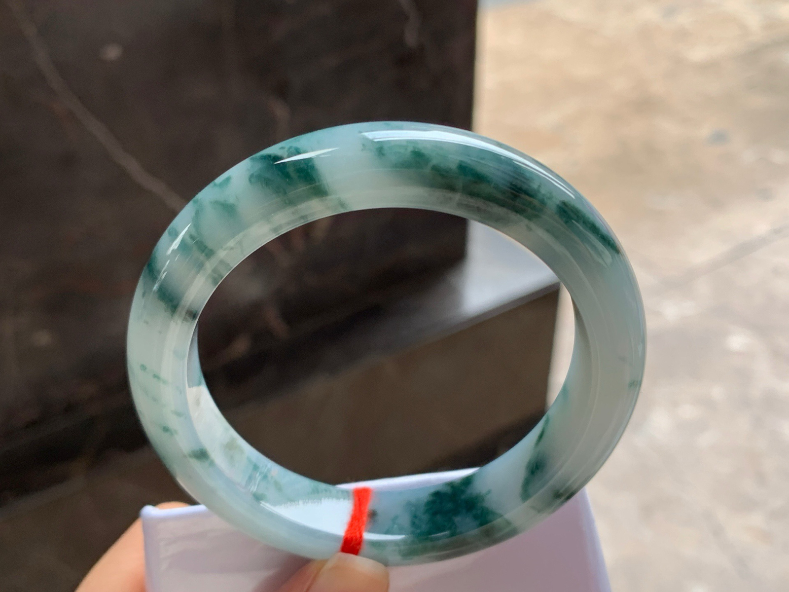 56.5-12.7-9mm

蓝花手镯^_^飘花浓郁