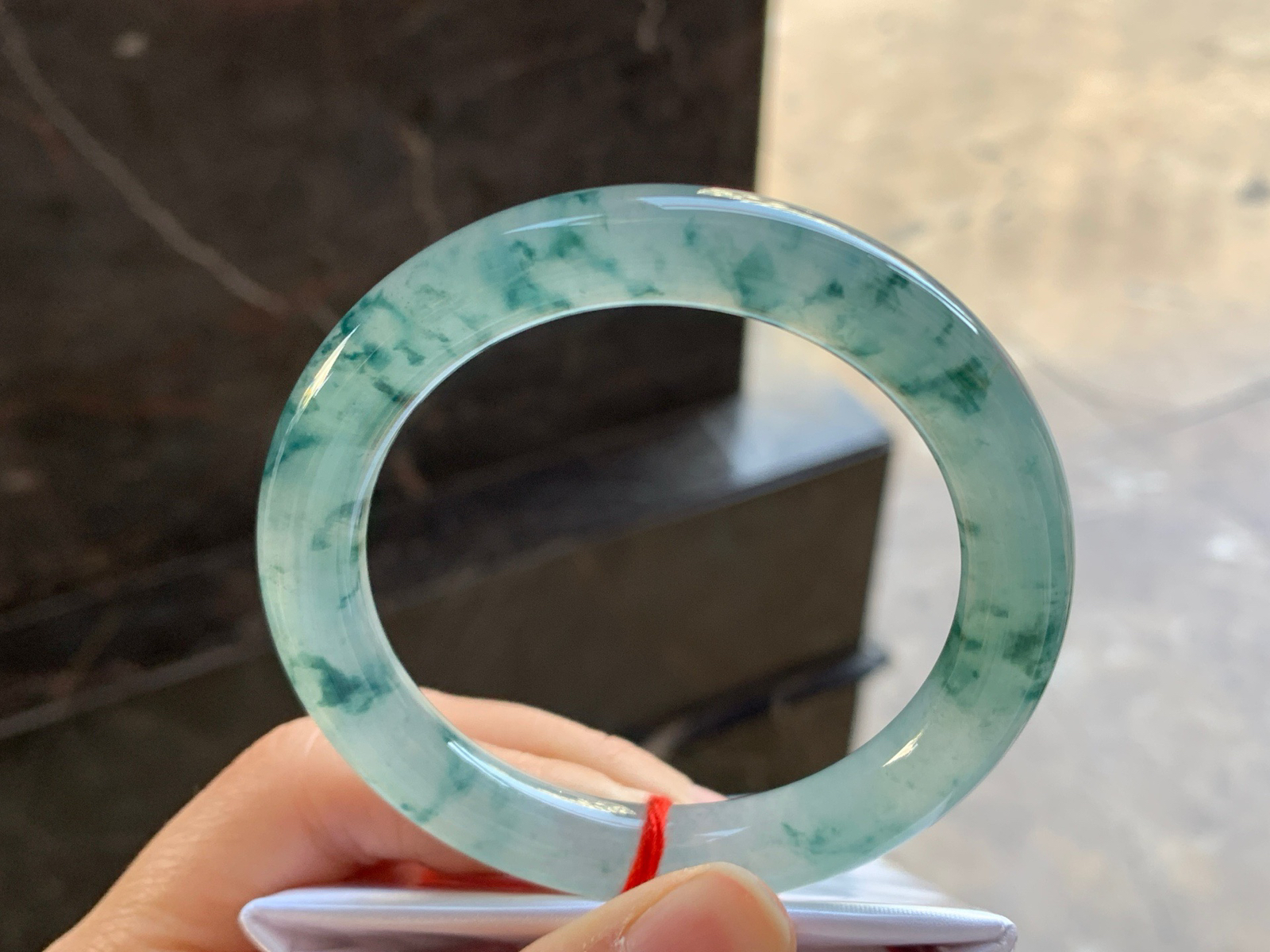 54-9.6

蓝花圆条手镯^_^飘花灵韵