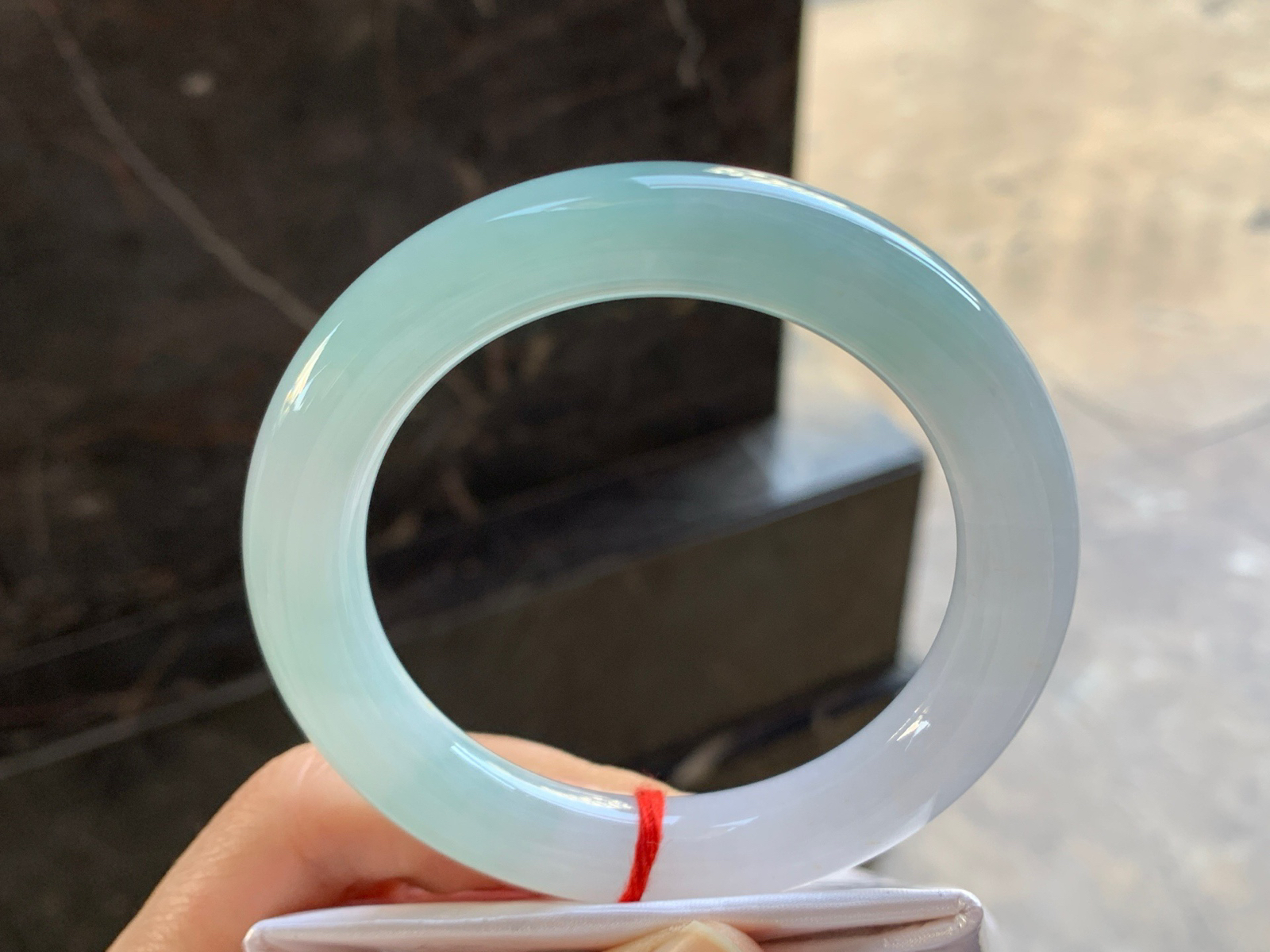 56-11.2

晴蓝圆条手镯^_^清新