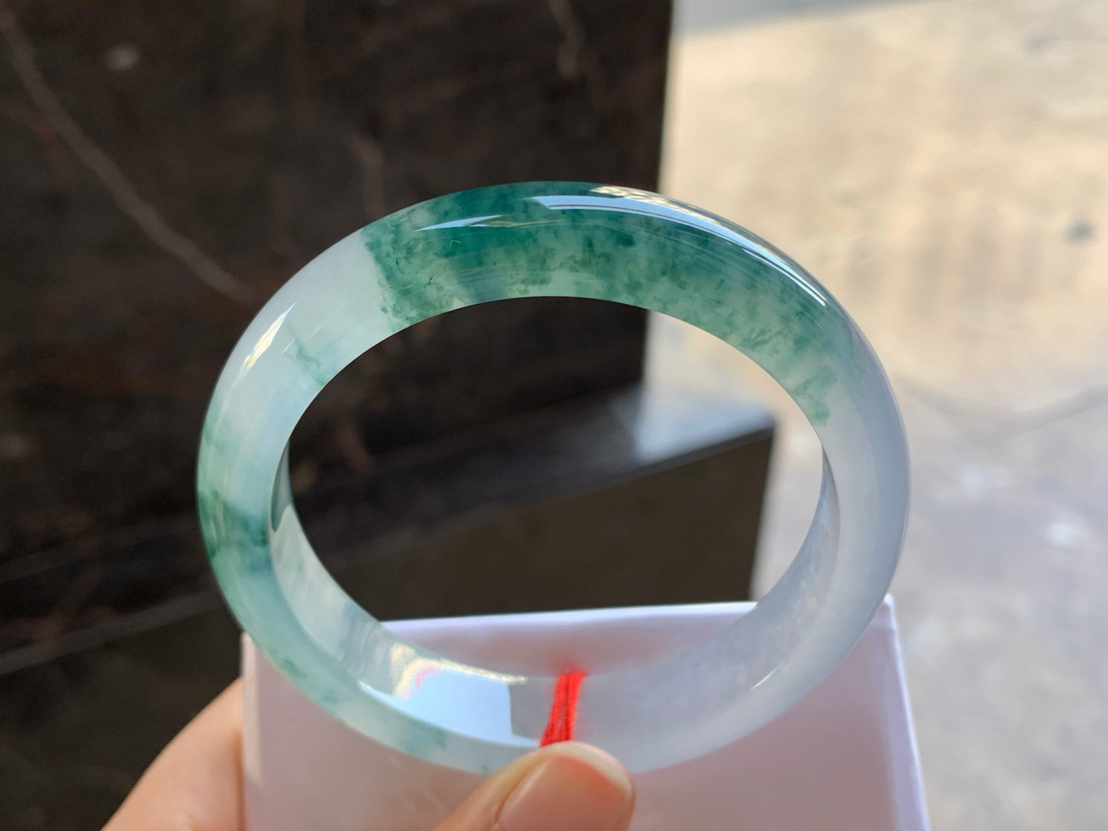 57-12.8-8

冰种蓝花手镯^_^飘花灵韵