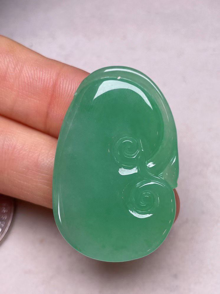 冰种满色【如意】吊坠，种水好，玉质细腻 ，卖相好‘