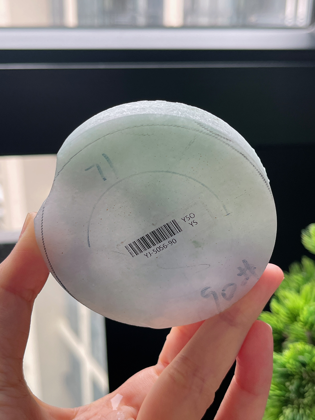 翡翠春带彩镯饼，⭕️正圈最大做57，圆条最大做53