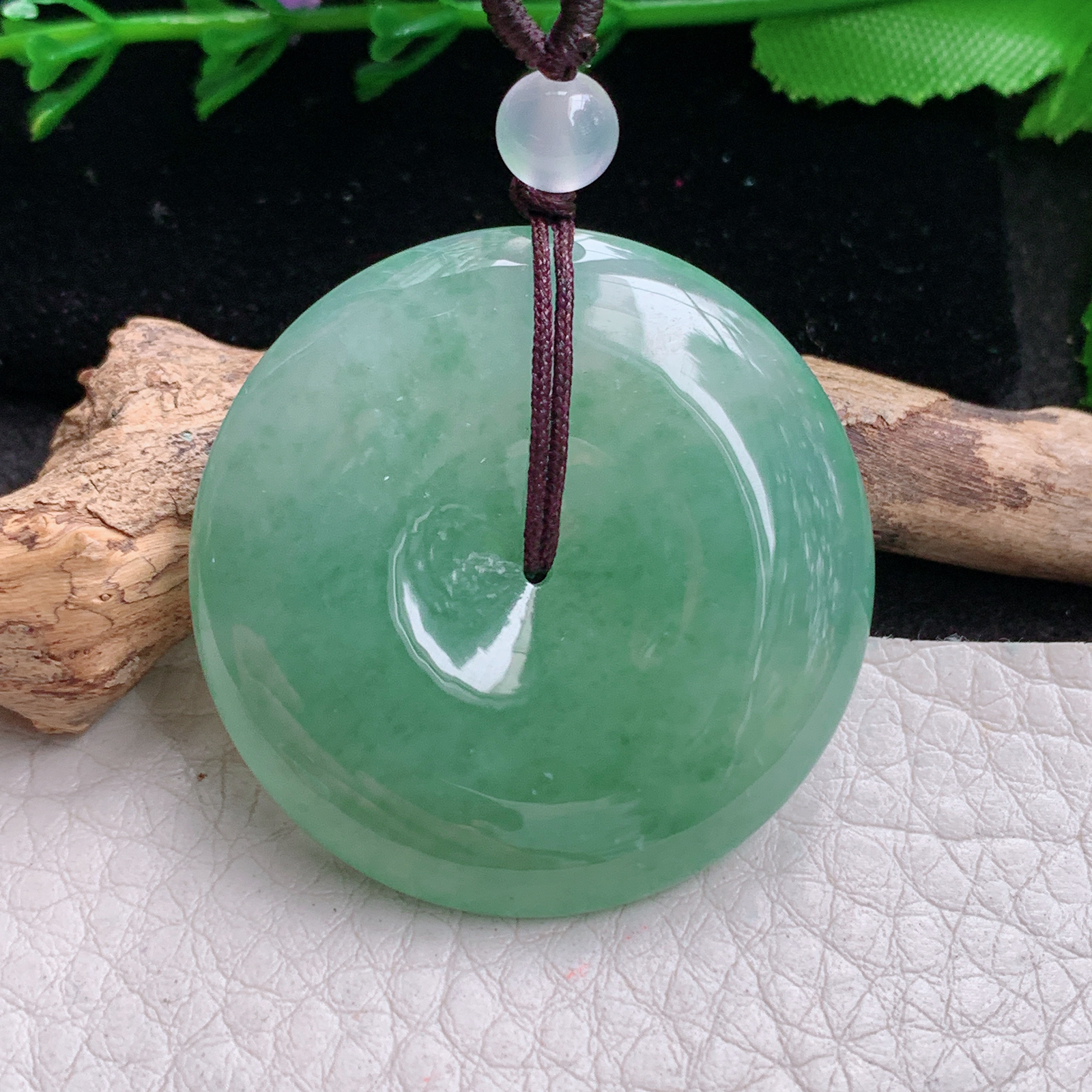 gp实拍36.5*6.8缅甸翡翠a货精雕冰绿饱满平安扣 玉扣玉吊坠 玉挂坠