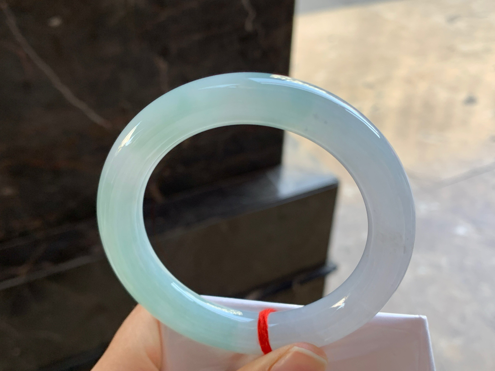 56-11.2

晴蓝圆条手镯^_^清新