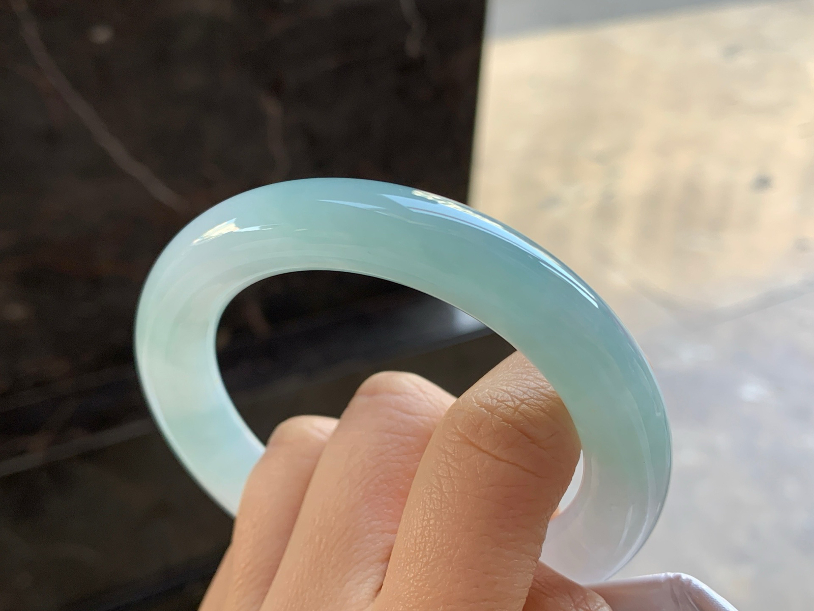 56-11.2

晴蓝圆条手镯^_^清新