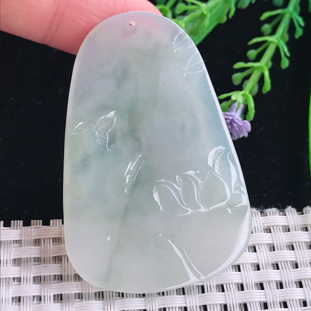 实拍A货翡翠56.8/38.8/4.8老坑冰胶持莲观音吊坠翡翠大势至菩萨挂件